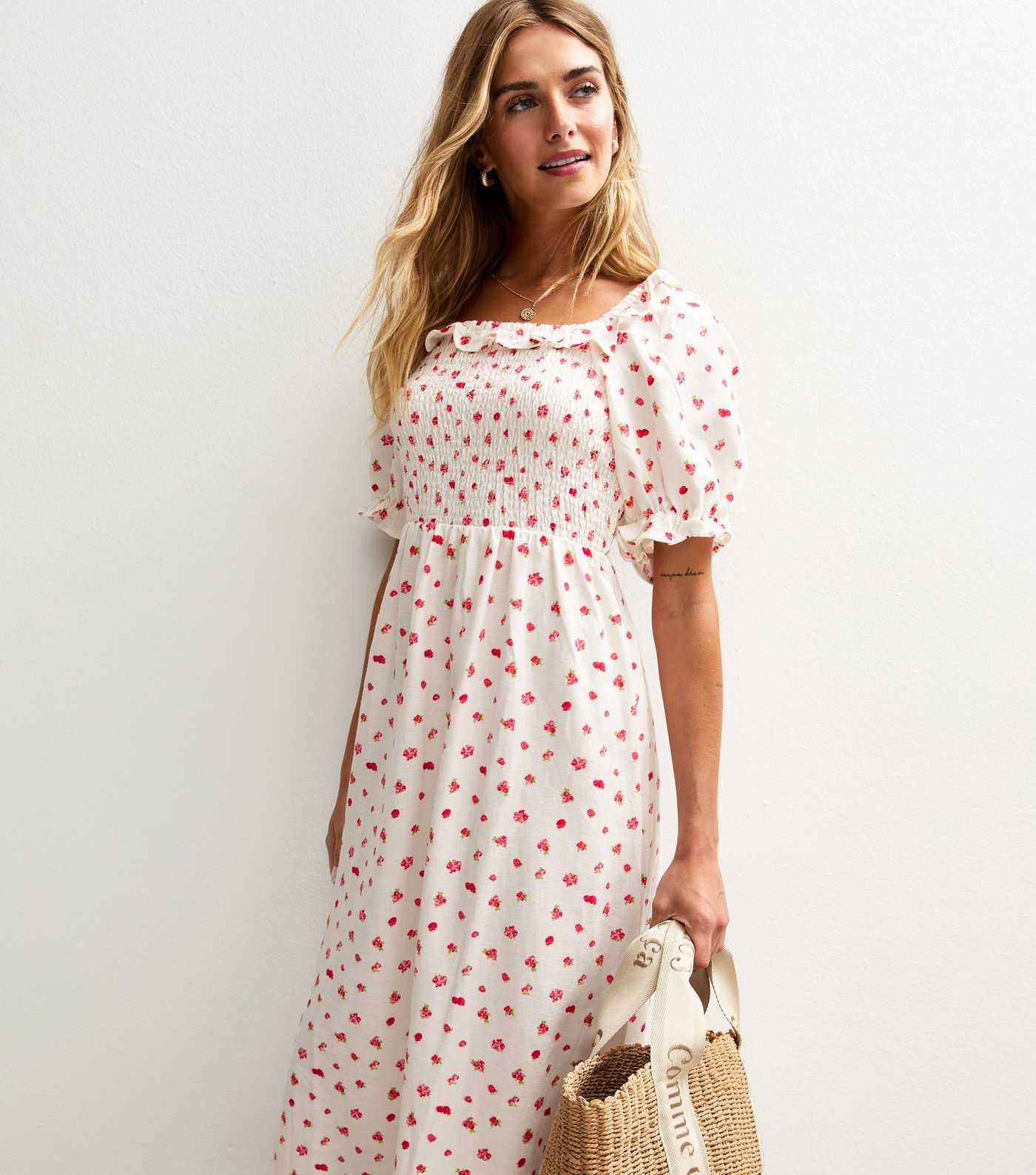 White Berry Print Shirred Midi Dress | New Look | New Look (UK)