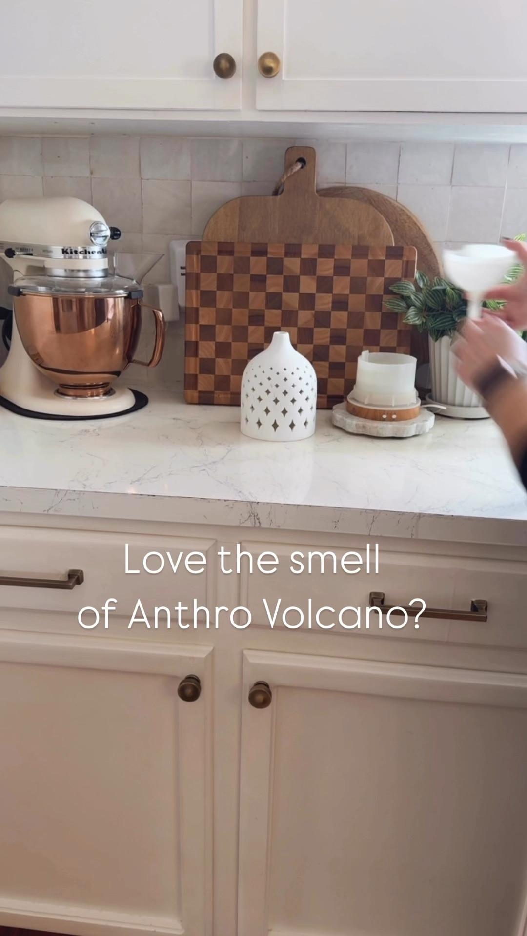 I love the Anthro volcano scent… but don’t burn a lot of candles because I have a curious dog and kiddos.. 

I found the scent in a diffuser oil!!! I think I love it even more being diffused!!!


#makehomeyours #anthrovolcano #volcanoscent #diffuser 

#LTKFindsUnder50 #LTKStyleTip #LTKHome