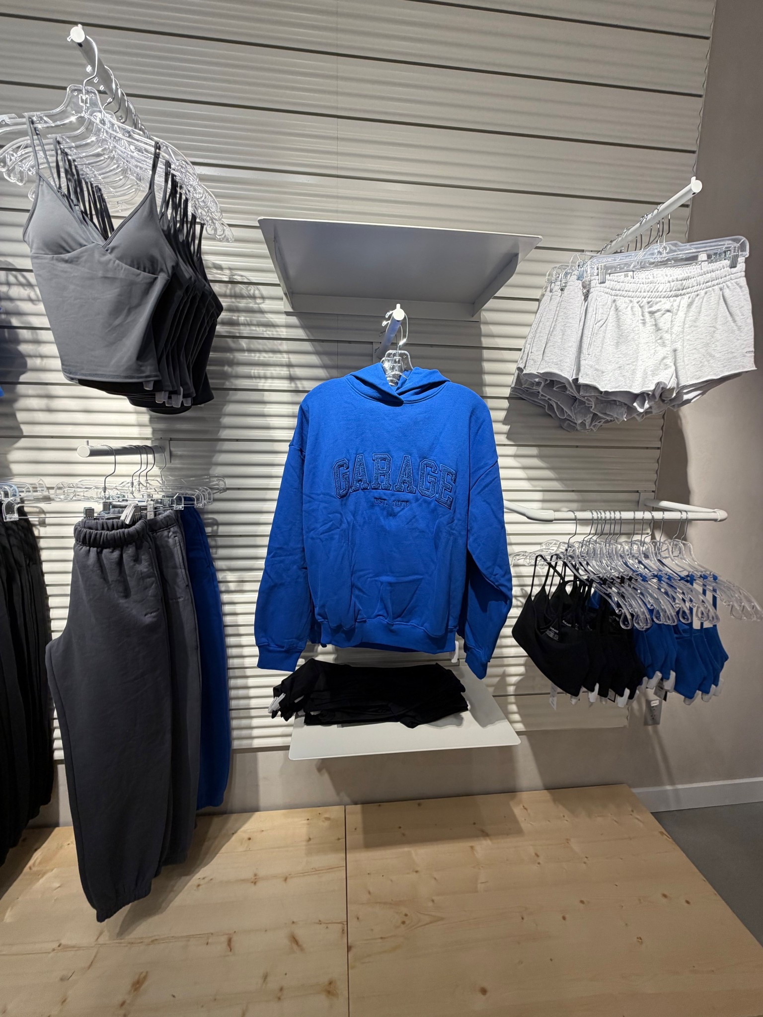 Leisure wear 💙🩶🤍

Sweatshirt, sweatpants, tank and shorts. Travel wear. Travel outfitt

#LTKPetite #LTKTravel