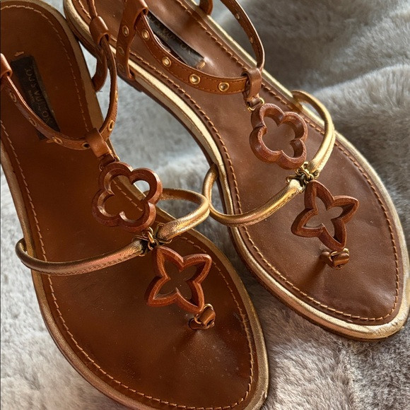 Louis Vuitton | Poshmark