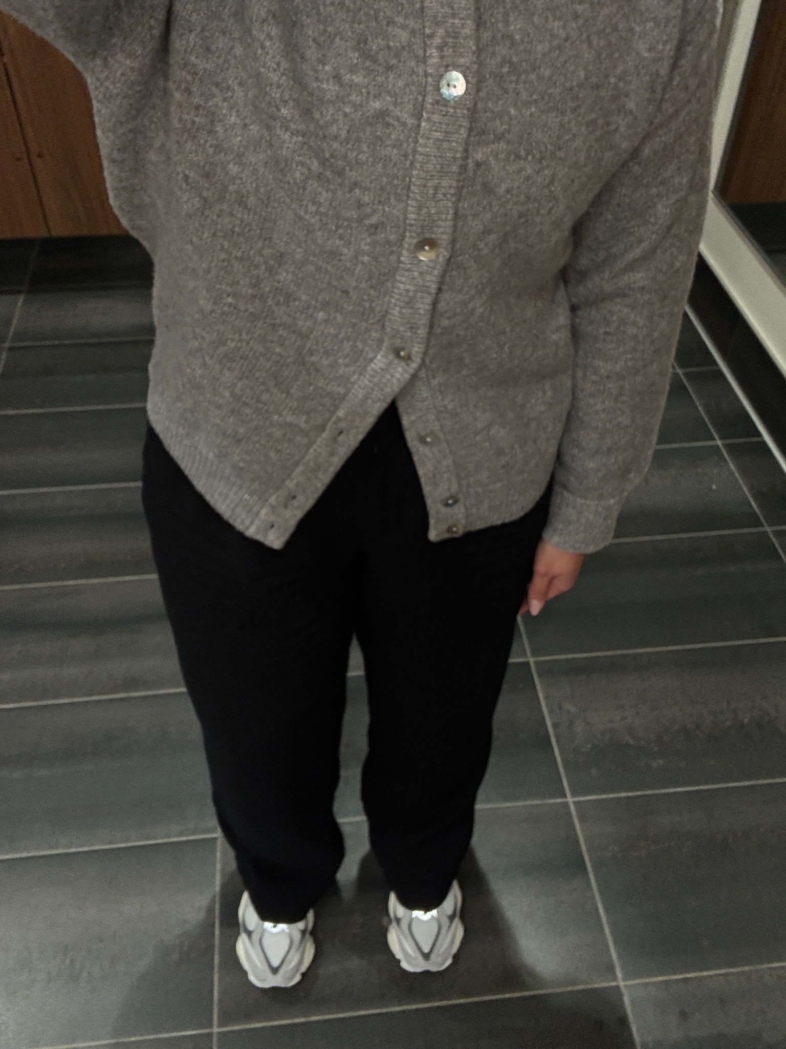 Size 8 pants | large cardigann