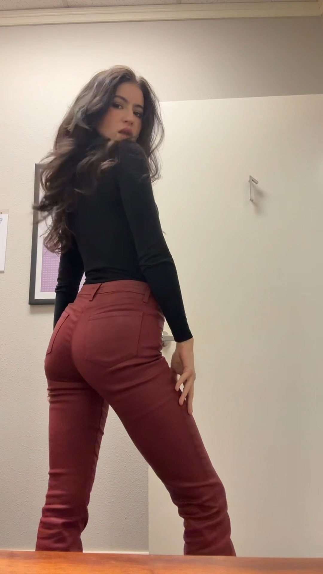 Quick little work break! I need a belt but I’m obsessed with these L’agence pants

#LTKHoliday #LTKootd #LTKSeasonal