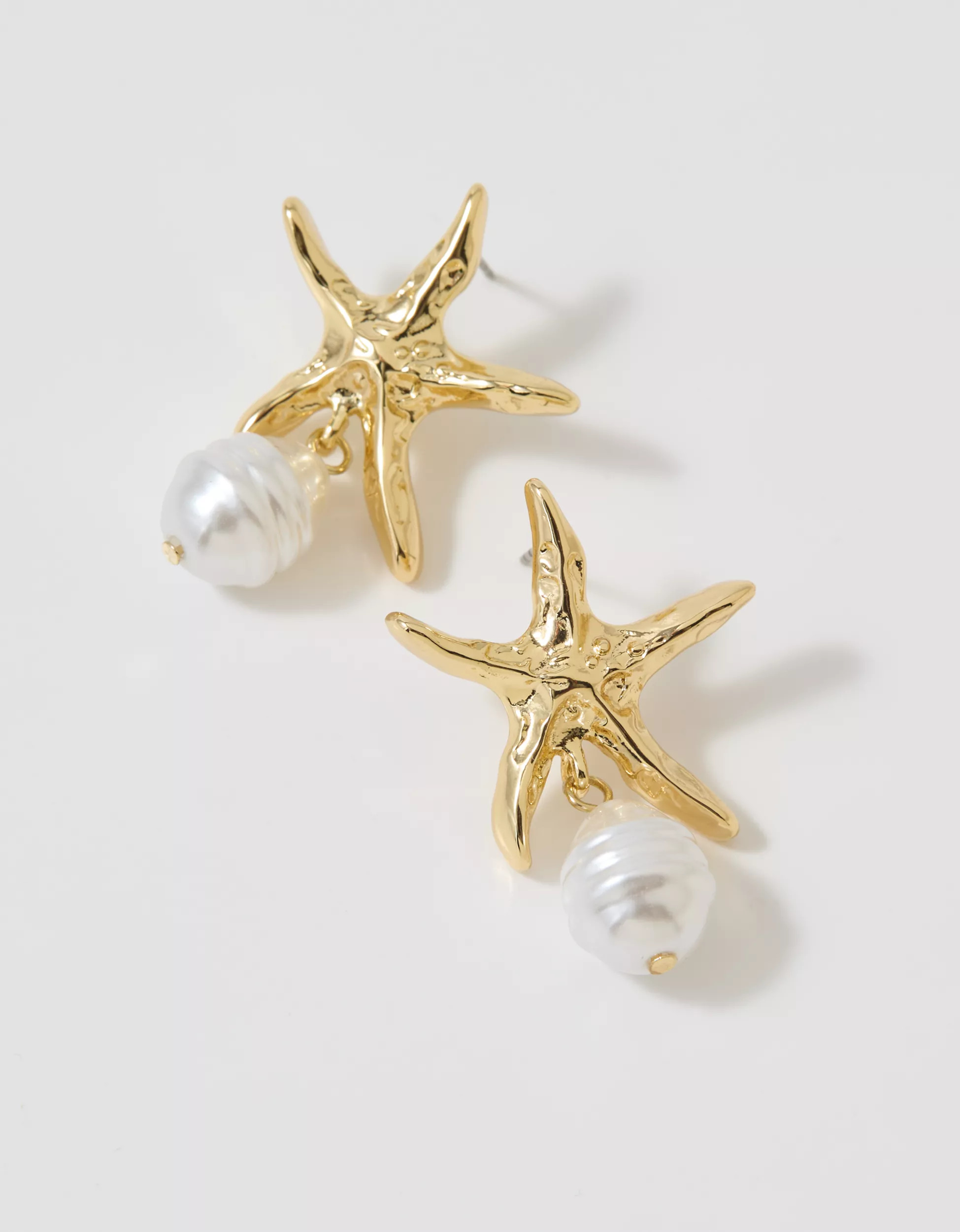 Aerie Starfish Pearl Earrings | Aerie
