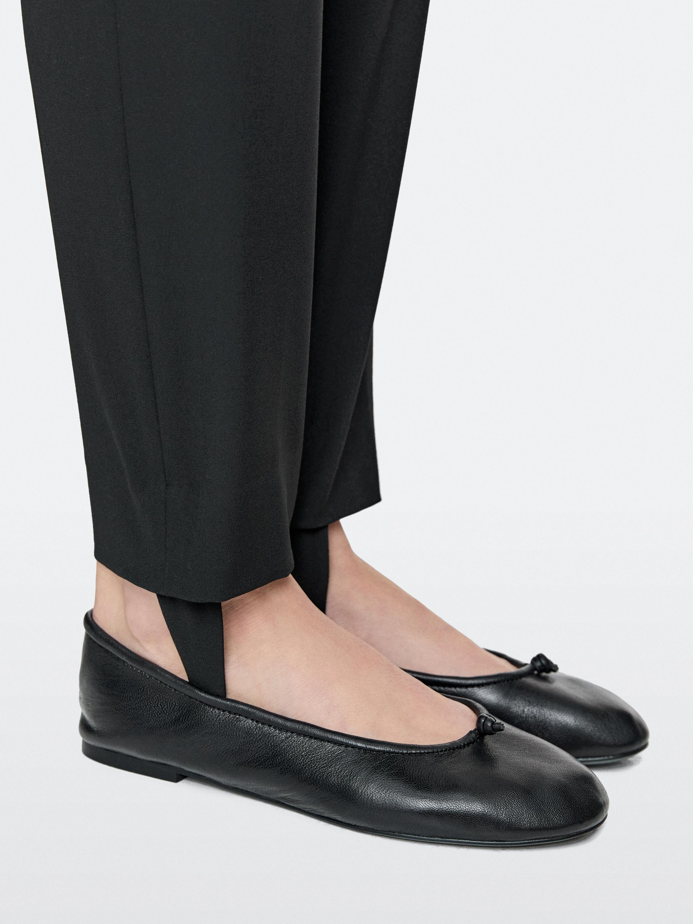 Leather ballet flats with knot | Massimo Dutti UK