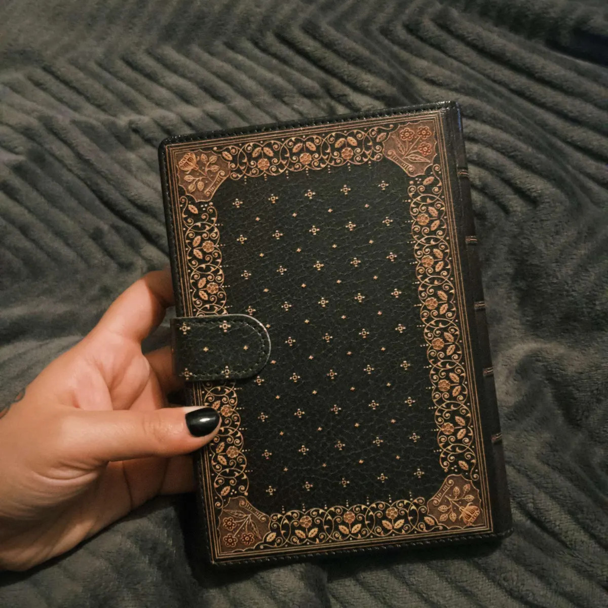 Klevercase Kindle Paperwhite Universal Ereader Case With Various Iconic Classic Book Covers. - Et... | Etsy (US)