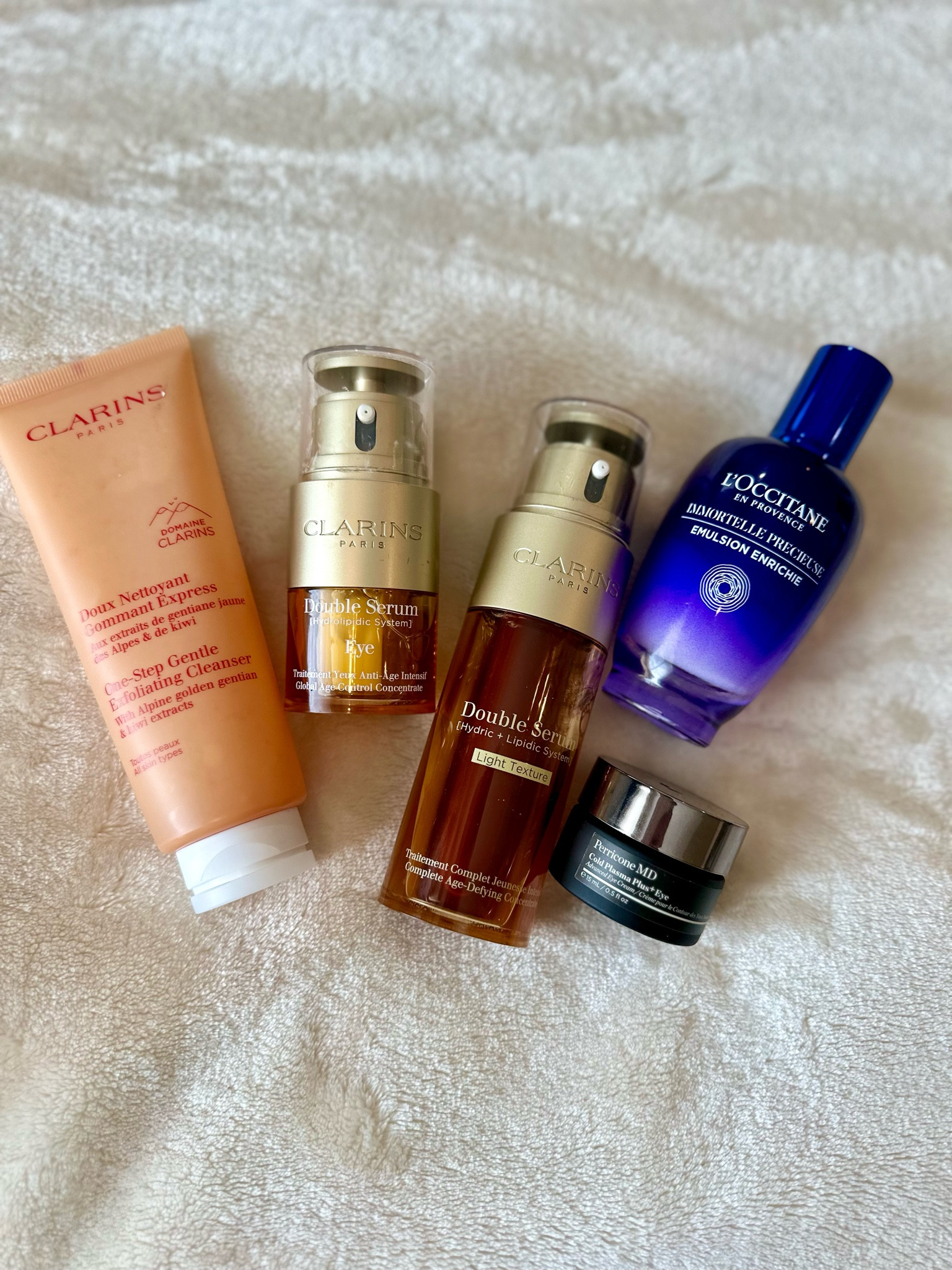 Daytime. Skincare, routine! For moisturize glow hydrated, gorgeous skin.
1. Exfoliating cleanser as a step one.2.
2. Double serum eye treatmen from clarins.
3. double face serum super lightweight from clarins .
4. Cold plasma plus I from Pericone MD.
5. Lightweight face lotion, hydrates and minimize pore size. 

#LTKSeasonal #LTKover40 #LTKbeauty