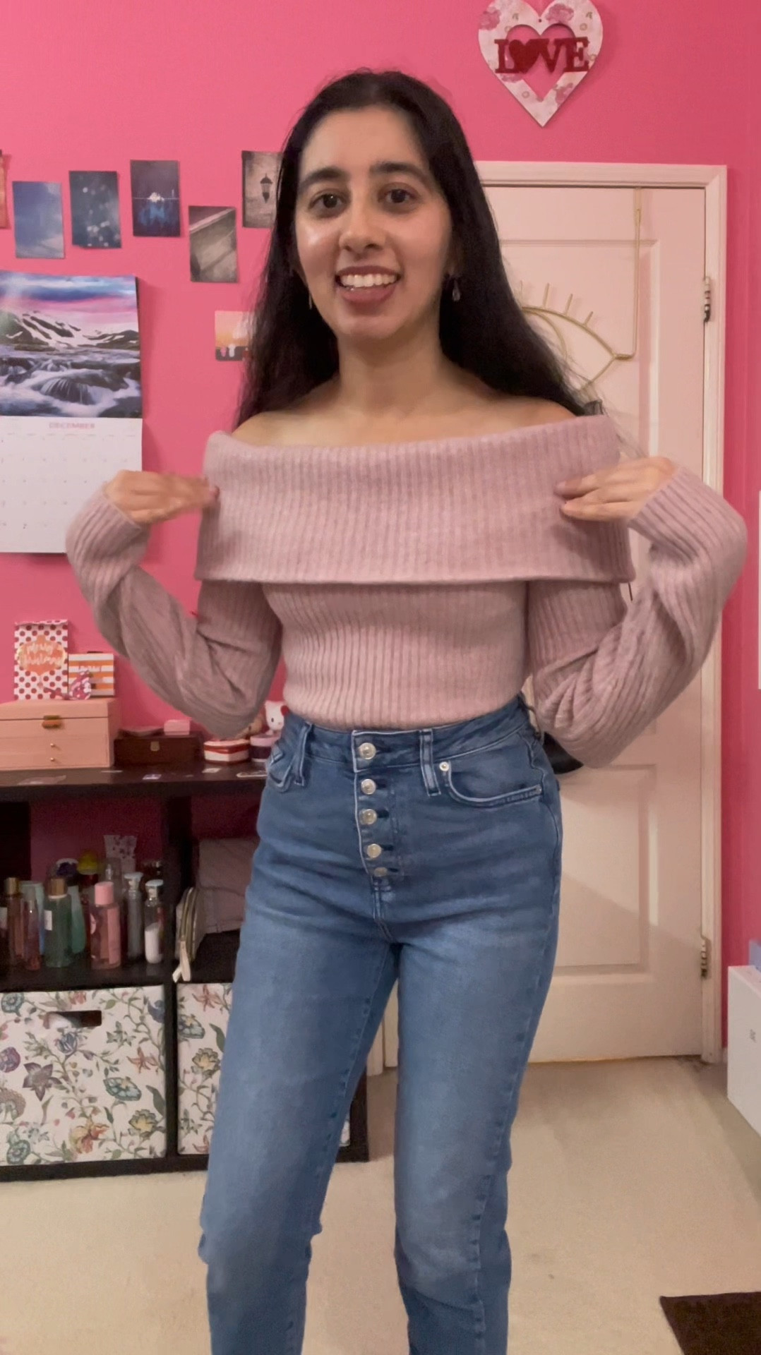 this outfit was so cute and perfect for heading out with friends! 💗💗 we went to see The Nutcracker at our local performing arts center. That’s also why I wanted to wear something light pink ☺️

Unfortunately, the exact same sweater I’m wearing from H&M is sold out so I linked similar options. My jeans were from Forever 21 and couldn’t find the exact ones so I also linked similar kinds!

These boots are awesome, highly recommend them! 🫶🏼