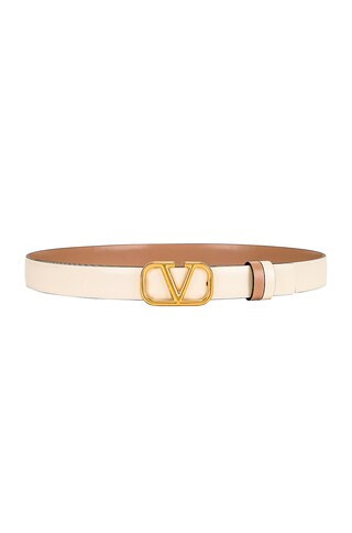 Valentino Garavani Vlogo Signature Reversible Belt in Light Ivory & Rose Cannelle - Ivory. Size 75 (also in 80). | FWRD 