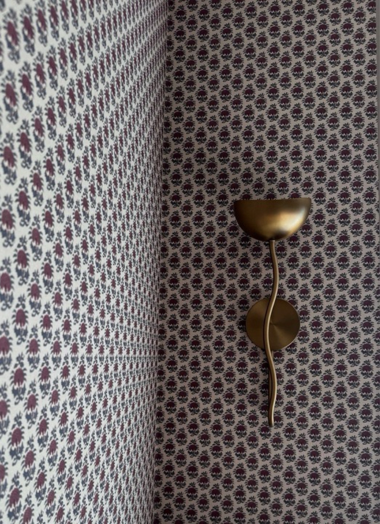 Loving my new wallpaper 

#LTKFamily #LTKHome