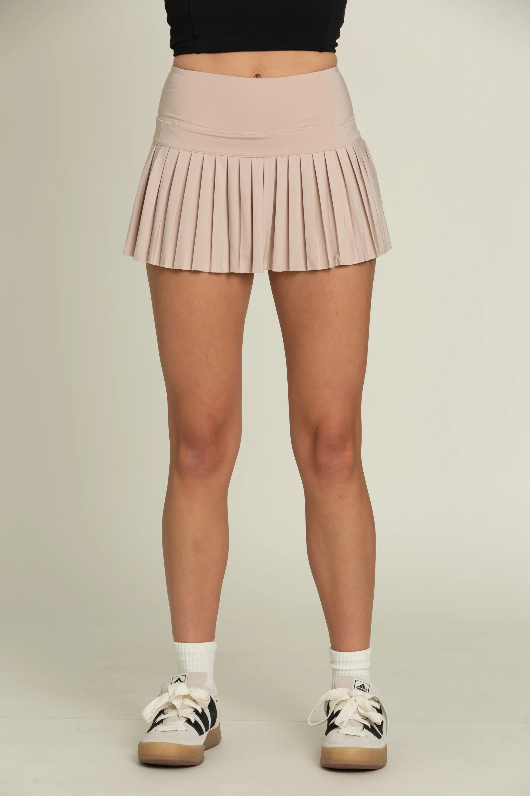 Baja Beige Pleated Tennis Skirt | Gold Hinge