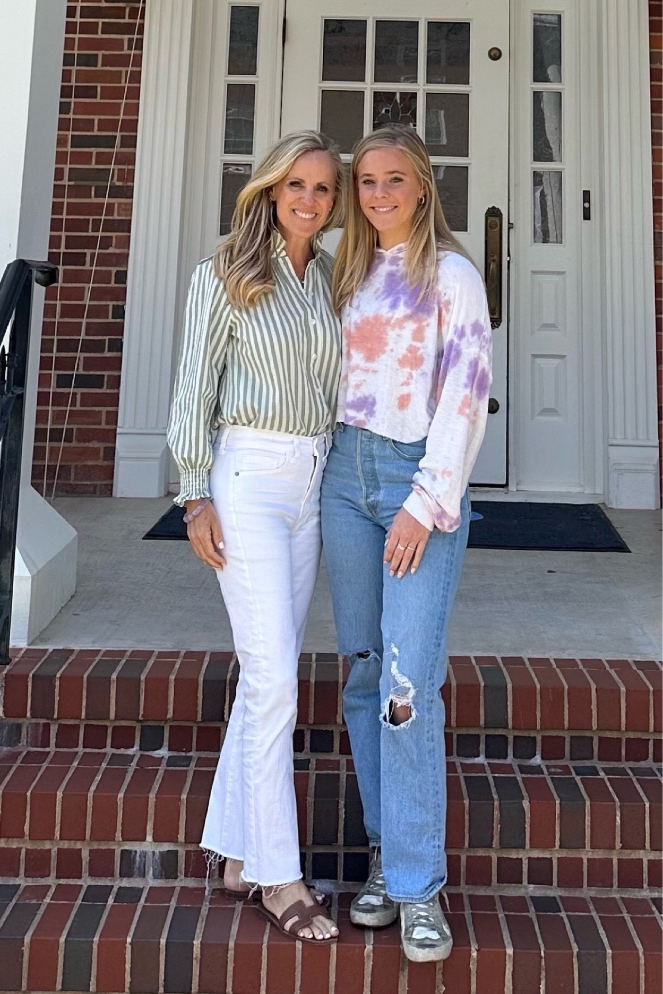 Love this Fall transition look!

Veronica Beard sage and white Seersucker top
Veronica Beard ivory jeans

#LTKU #LTKSeasonal #LTKstyletip