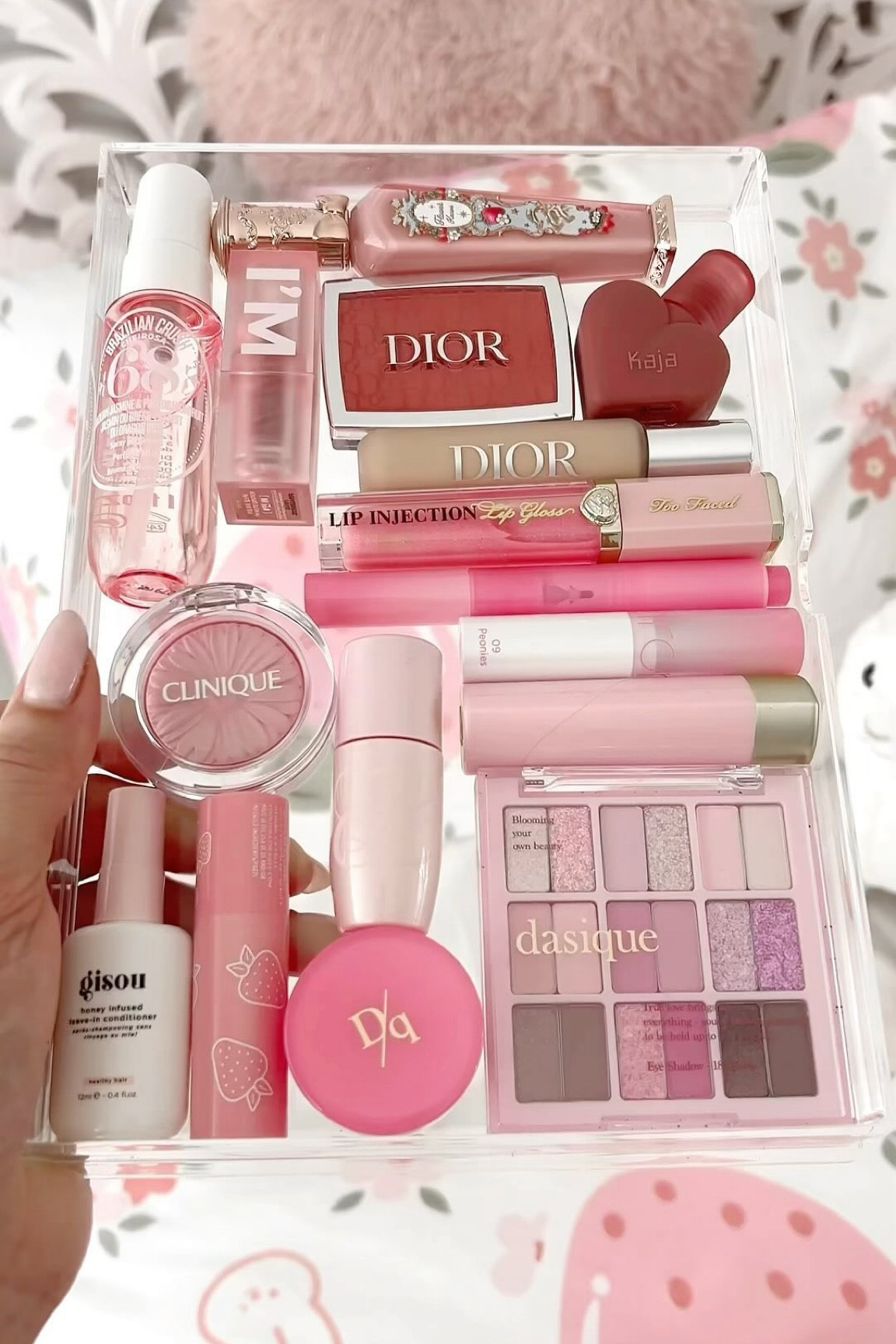 Some of my faves🍥🌸💕

#pin #pink#makeup #beauty #cosmetics #cosmeticos #dior #coquette #pinterestinspired #beautytips