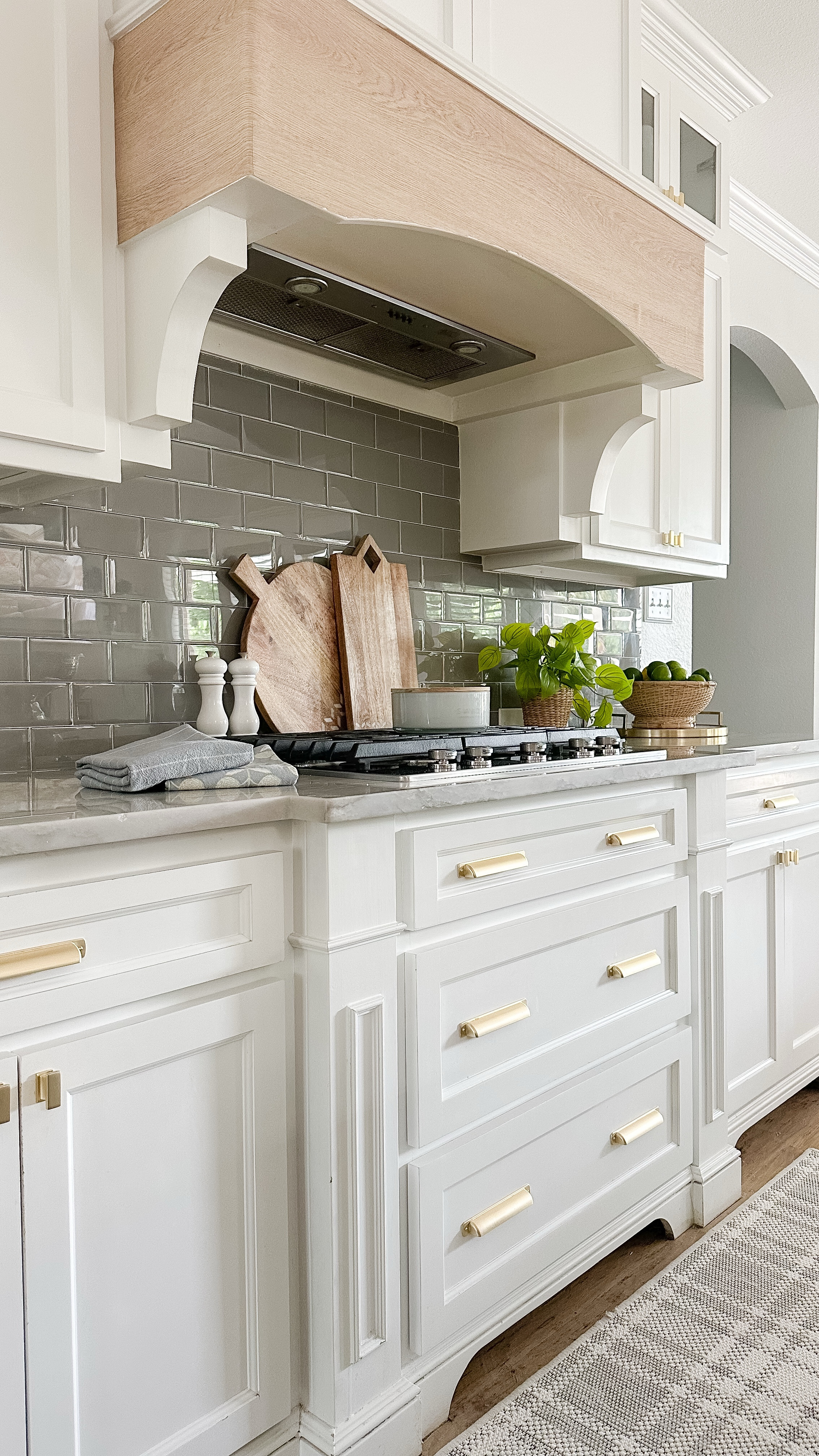 Brass hardware that instantly elevates any kitchen
I’ve used brass since my first kitchen makeover in 2016, and it’s still my go-to. These pulls and knobs are all Amazon finds—affordable, timeless, and easy to install. Swapping hardware is one of the easiest ways to give your kitchen a more custom, polished look.

#LTKHome #LTKFinds #KitchenStyle #HardwareSwap #AmazonHome #LTKStyleTip #BrassHardware #BudgetFriendlyDecor

#LTKFindsUnder50 #LTKStyleTip #LTKHome