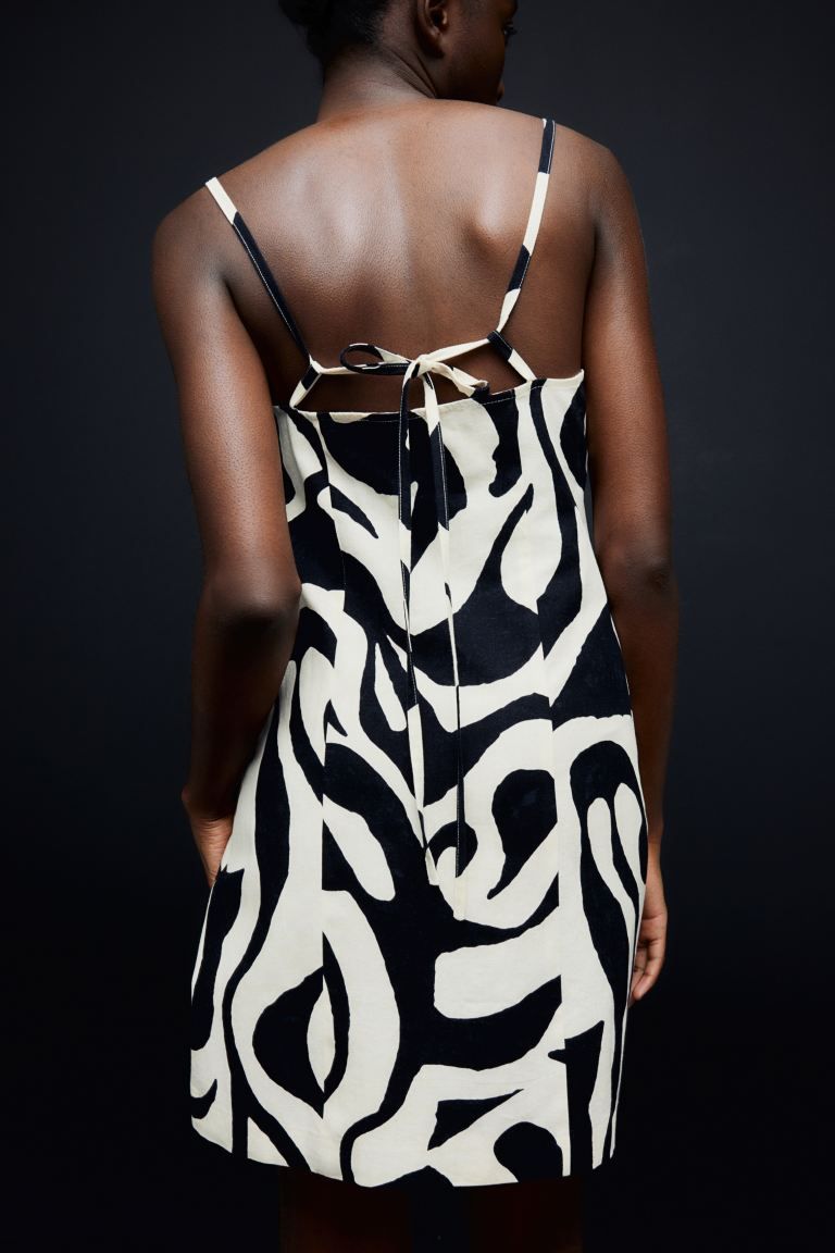 Strappy dress - Square neckline - Sleeveless - Cream/Black patterned - Ladies | H&M GB | H&M (UK, MY, IN, SG, PH, TW, HK)