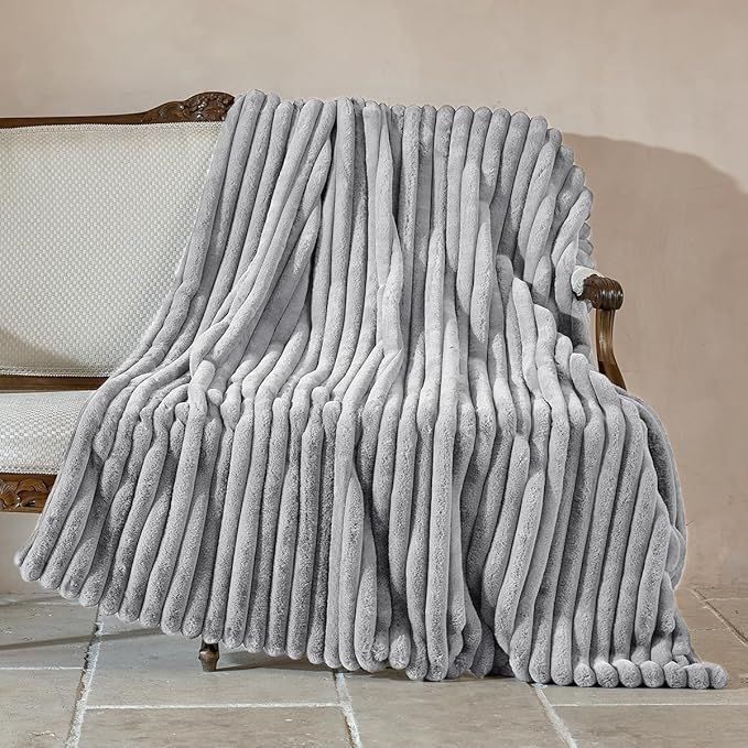 Amélie Home Luxury Jacquard Striped Faux Fur Throw Blankets, Soft and Warm Thick Throws, Milky F... | Amazon (US)