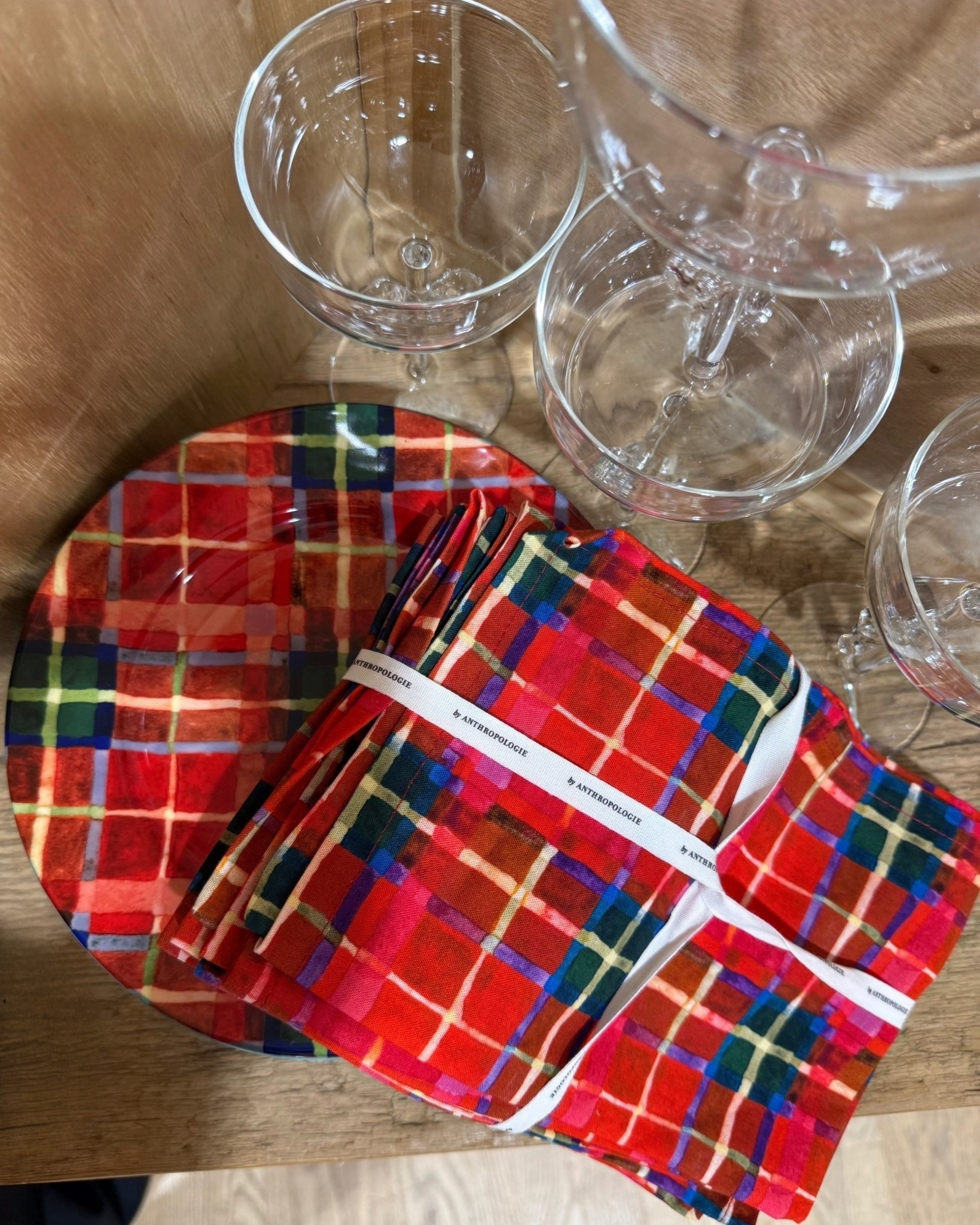 Plaid dessert plates + matching napkins in holiday colors for a colorful tablescape.  

#LTKHome #LTKHoliday #LTKSeasonal