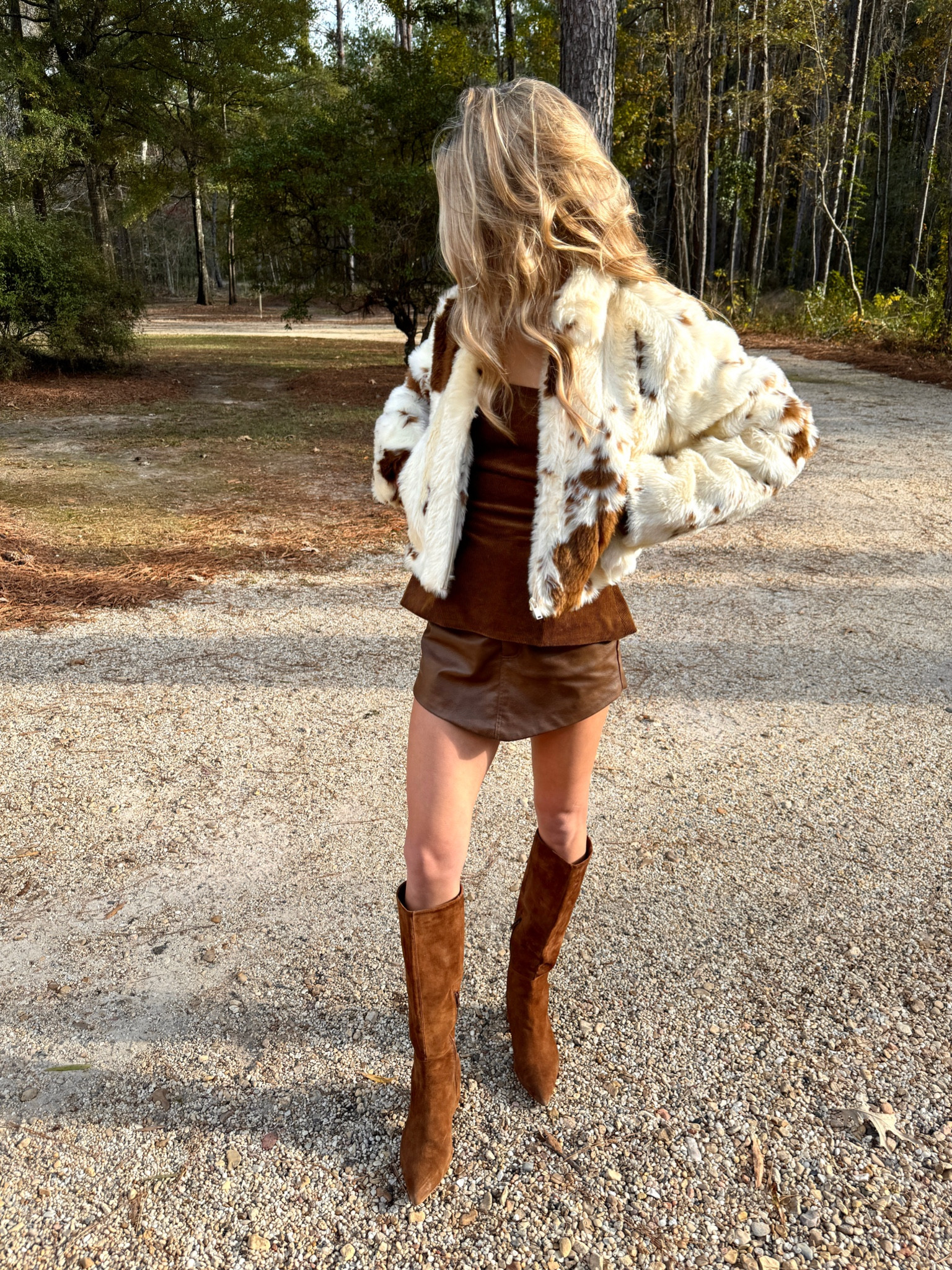my exact outfit is Zara, but I’ve linked similar options! 

#furjacket, #boots #animalprint #fallootd

#LTKSeasonal #LTKshoecrush #LTKstyletip