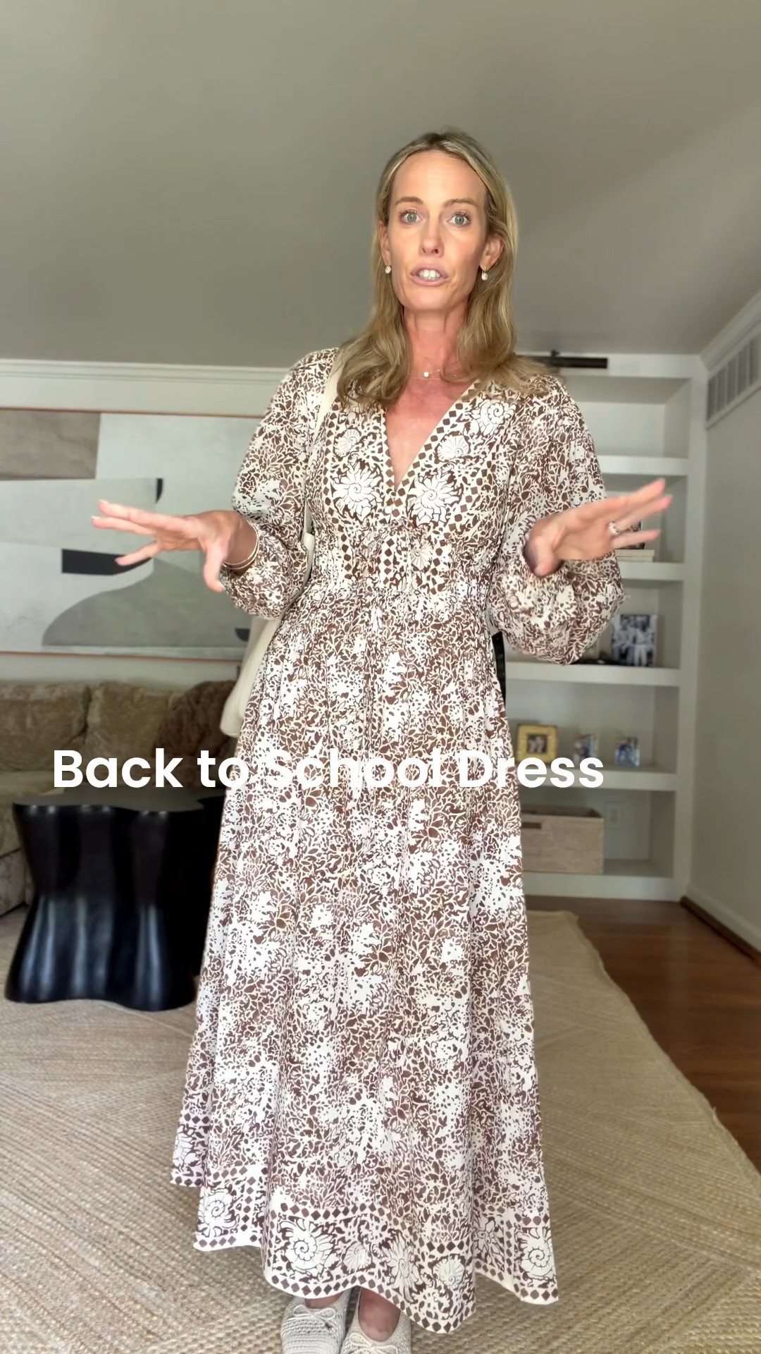 Perfect throw and go for us moms! Size small