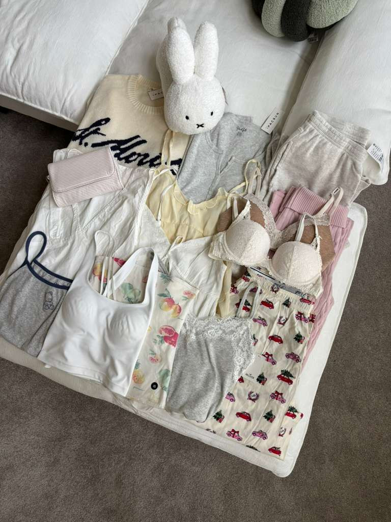 Shopping haul 🛍️💫

 

#LTKFindsUnder50 #LTKStyleTip #LTKHoliday