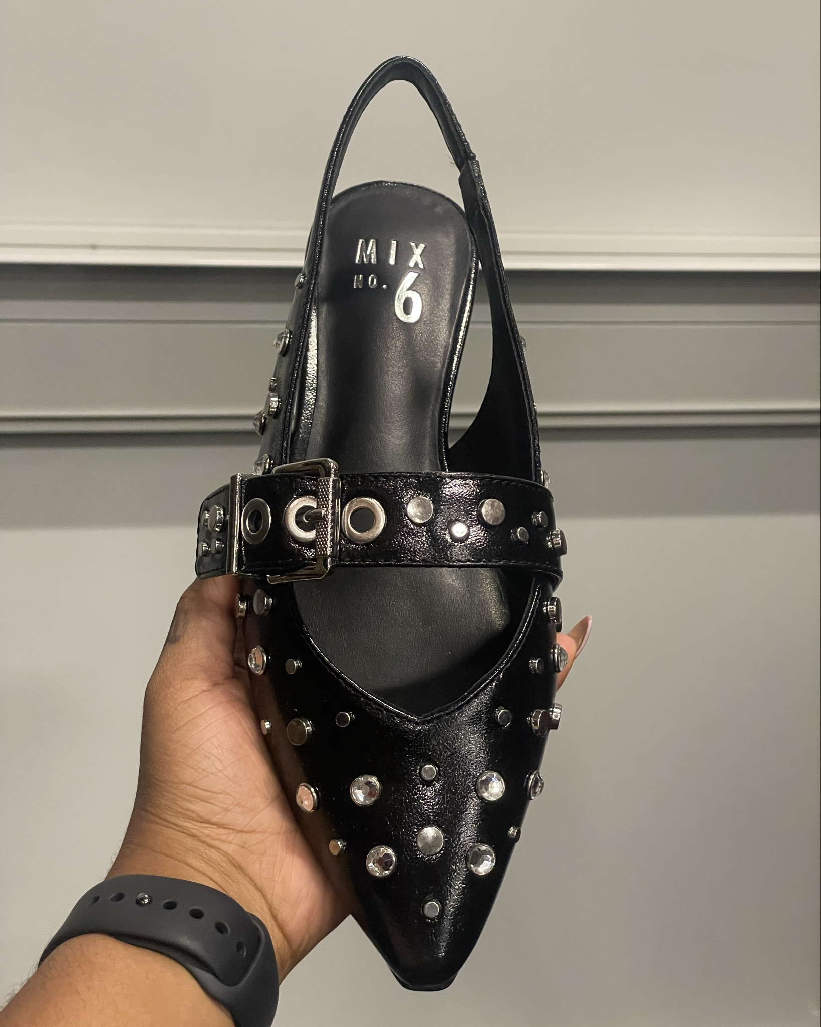 The pointed toe is so in right now! 

#LTKStyleTip #LTKFindsUnder50 #LTKShoeCrush