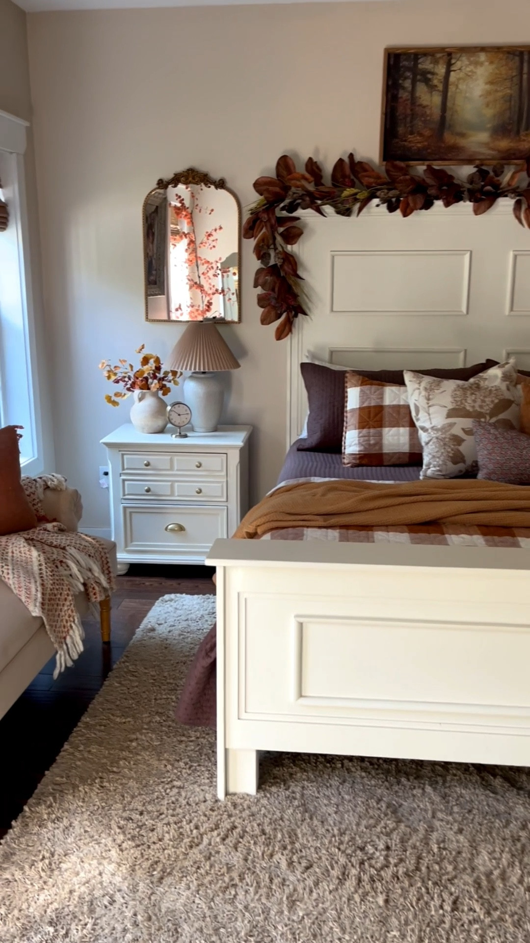 Cozy fall bedroom vibes 🍂🍁

Fall bedroom decor 
Autumn bedroom styling 
Fall bedroom inspo 

#LTKHome #LTKSeasonal