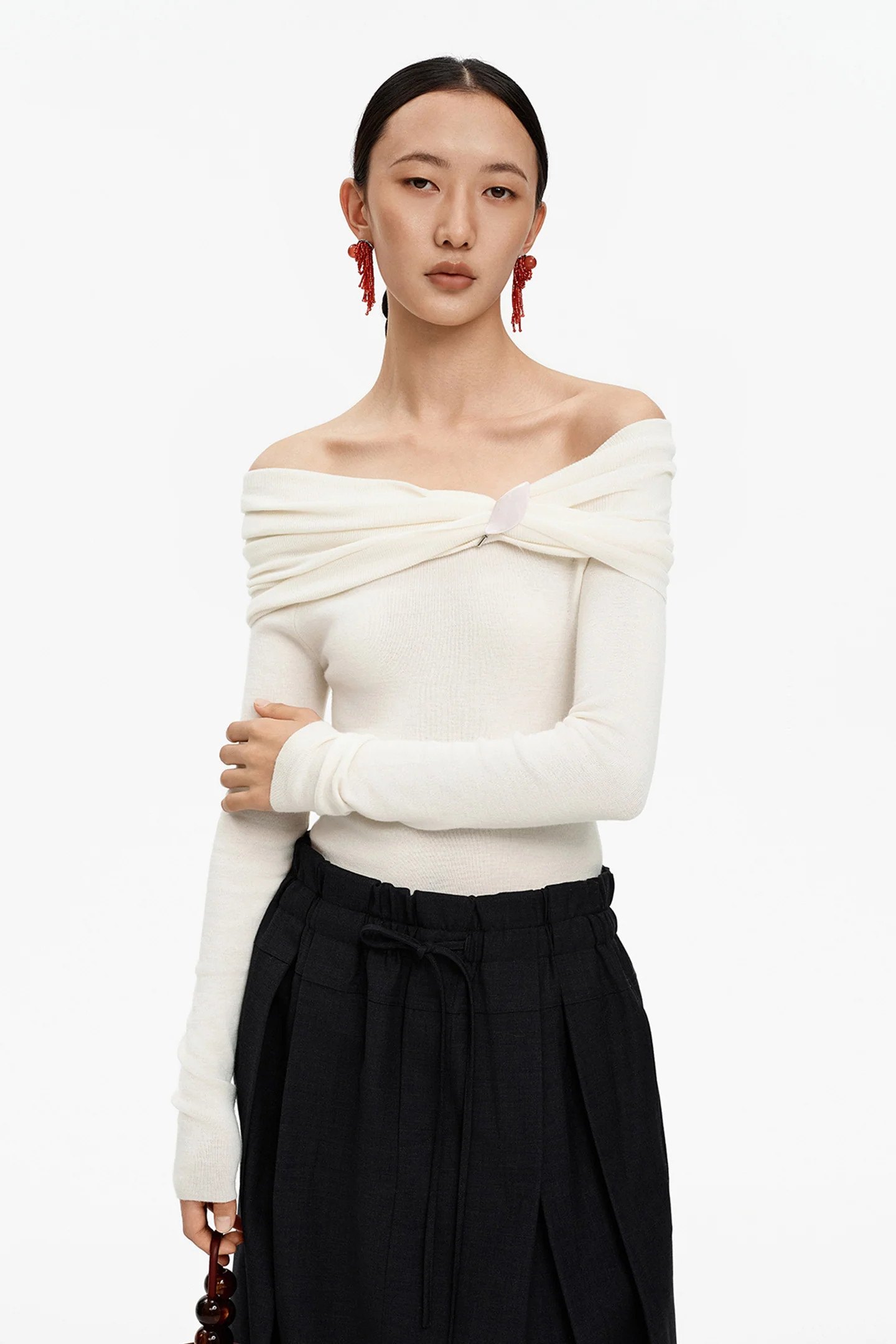 SELFWHO Merino Wool Off-the-Shoulder Knit Sweater | SELFWHO