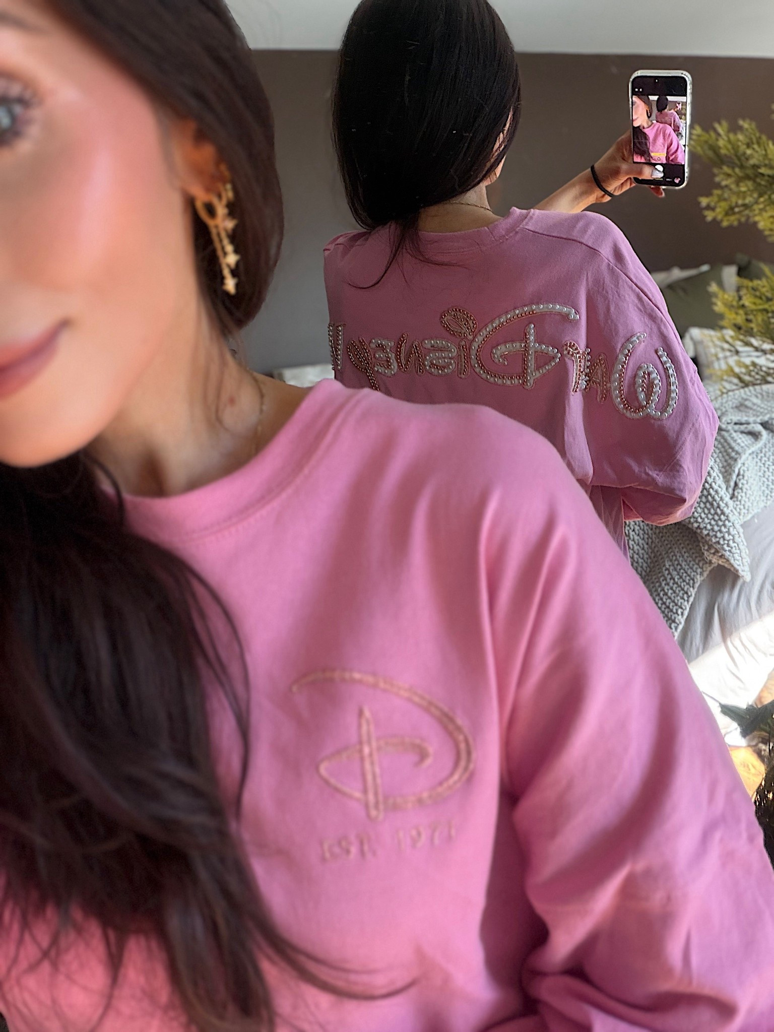 Well winter feels like it’s back upon us so had to throw on this shirt to manifest some warmer weather! Seriously one of my favorite souvenirs that I brought home from Disney 🤍

#LTKTravel #LTKgrwm #LTKootd