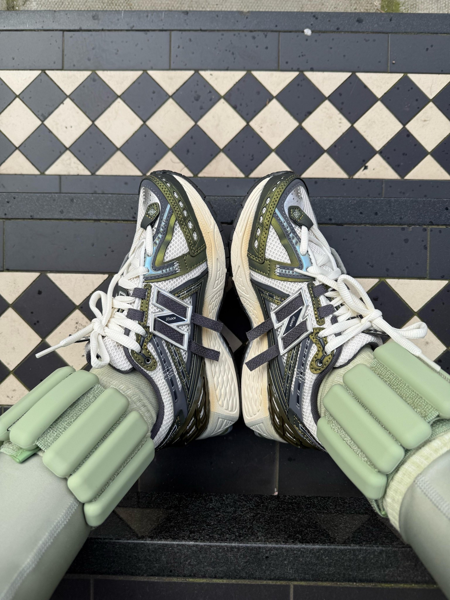 At home workouts 🧘‍♀️

New balance / spring trainer / capsule wardrobe / activewear / gym / London / Pilates / Bala bangles / ankle weights / casual outfit / sneakers / shoes / fitnesss

#LTKuk #LTKspring #LTKsummer