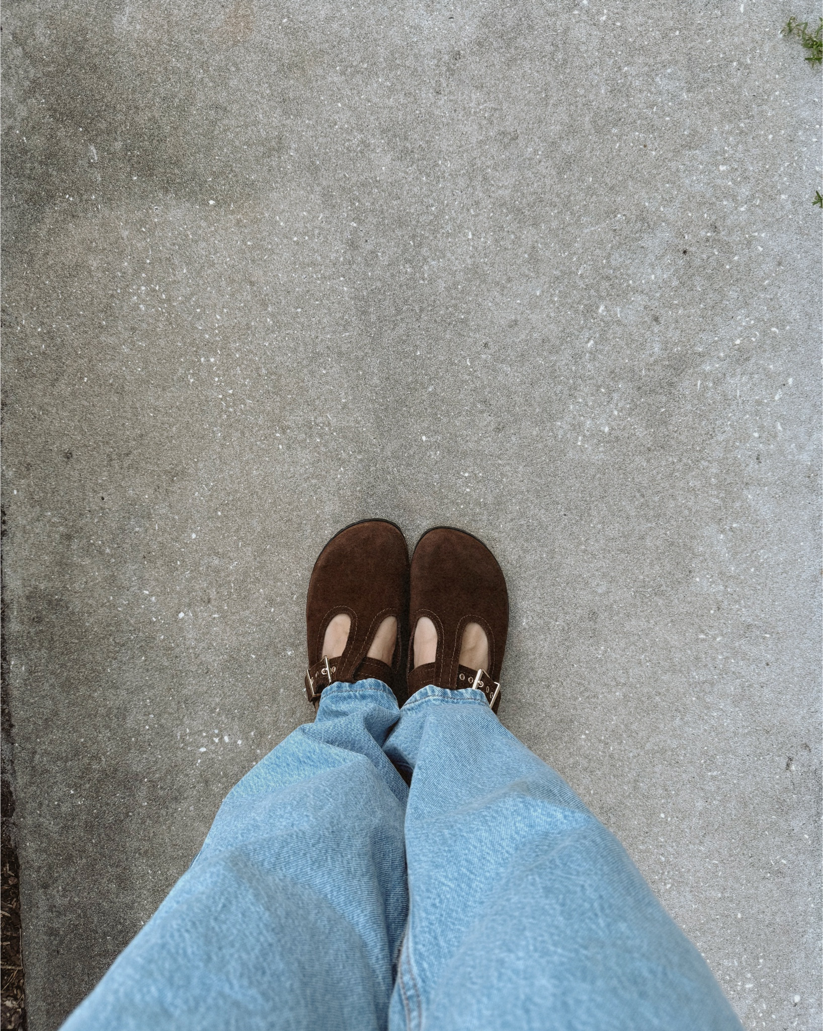I fear I have found the cutest pair of suede clogs of all time AND they’re almost 50% off 🥲 (I’m an 8.5 and got the 9 which fit perfectly) 

Perfect Steve Madden fall shoes 

#LTKFindsUnder100 #LTKSeasonal #LTKSaleAlert