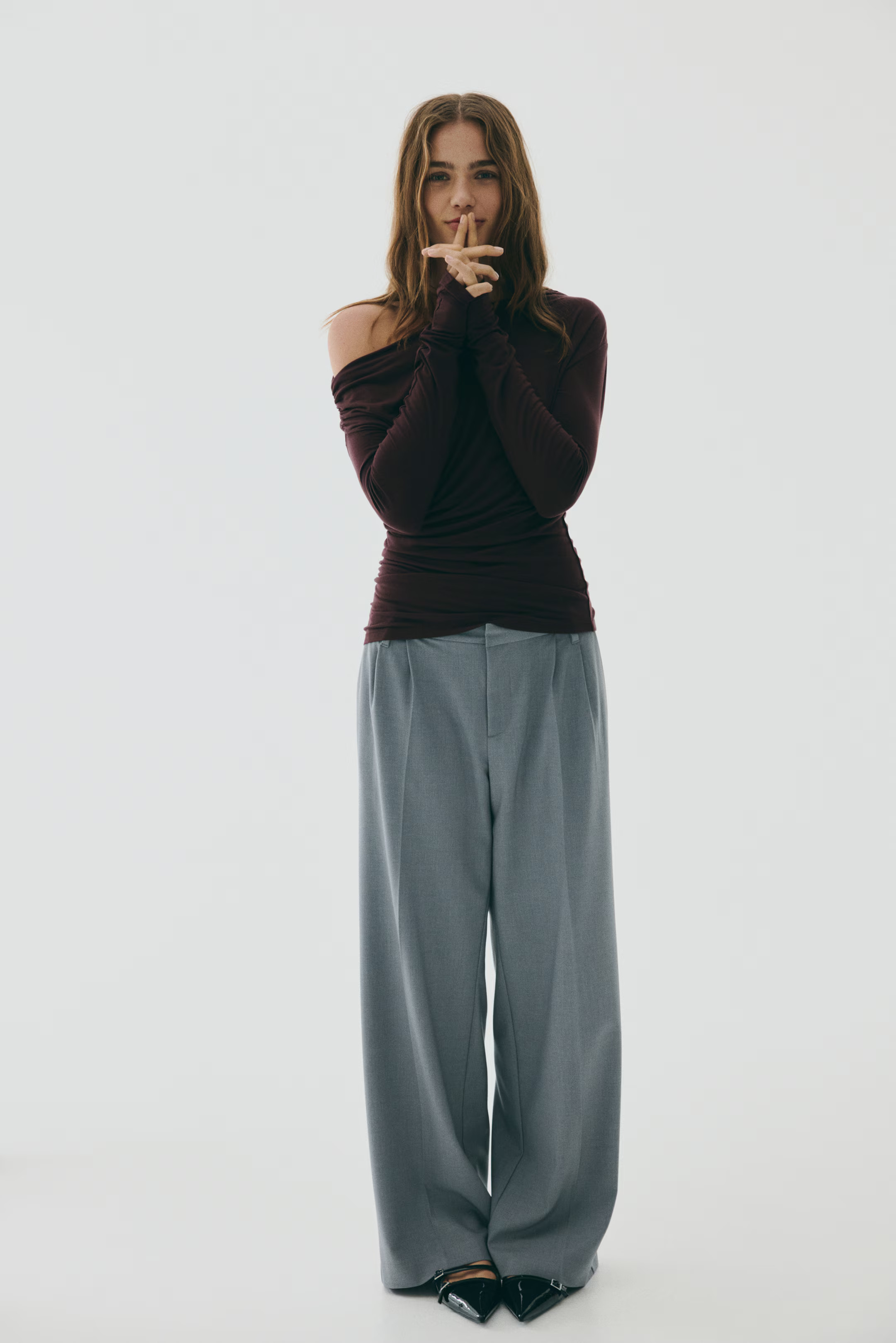 Drapiertes One-Shoulder-Shirt - Khakigrün - Ladies | H&M AT | H&M (DE, AT, CH, NL, FI)