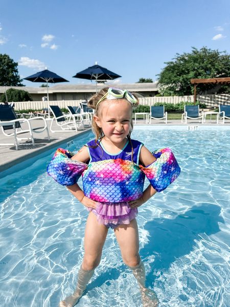 #ad Super Cece! She loves trying to keep up with her big sisters at the pool, so it helps having @speedousa with us. The @speedousa Splash Jammer from @target is not only comfortable for Cecelia to wear, but its US Coast Guard certified! Being able to swim in the big pool with her goggles and Jammer on makes her feel like one of the big kids (while keeping her safe)! #gofullspeedo #splashinwithspeedo #Target #TargetPartner

#LTKkids #LTKSeasonal #LTKswim