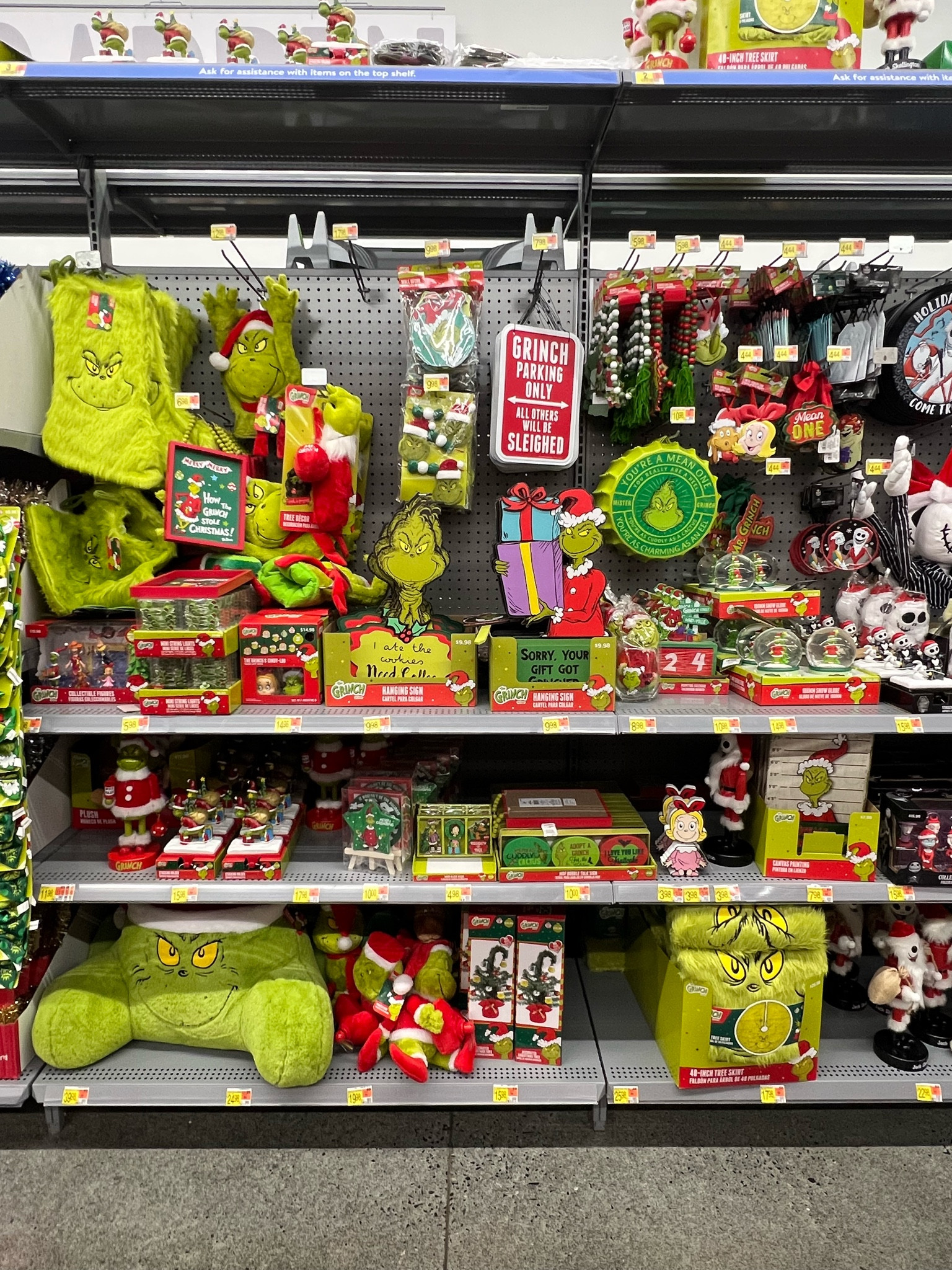 Grinch Christmas Decor

#LTKSeasonal #LTKHoliday #LTKhome