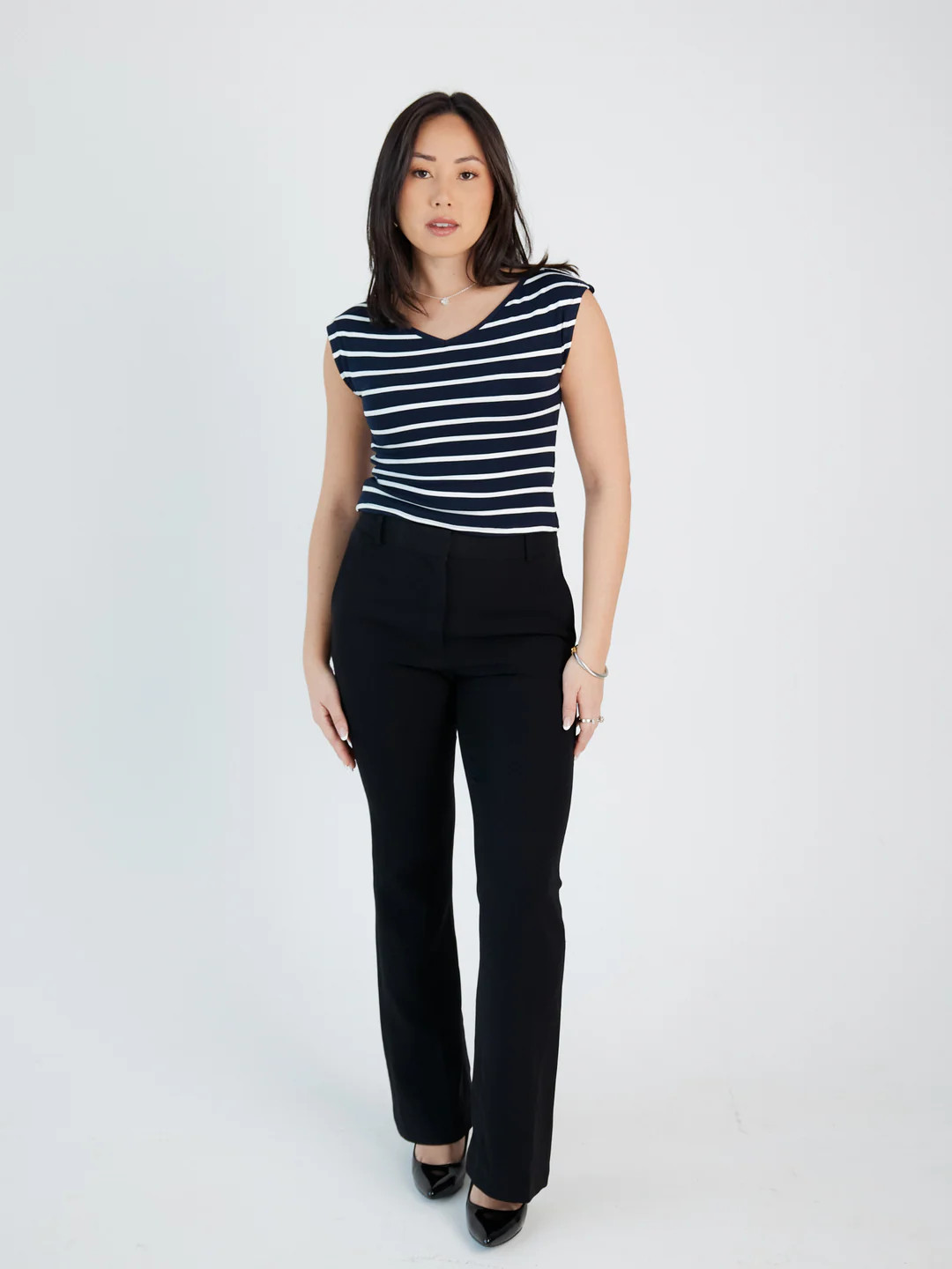 Wide V-Neck Brami | Klassy