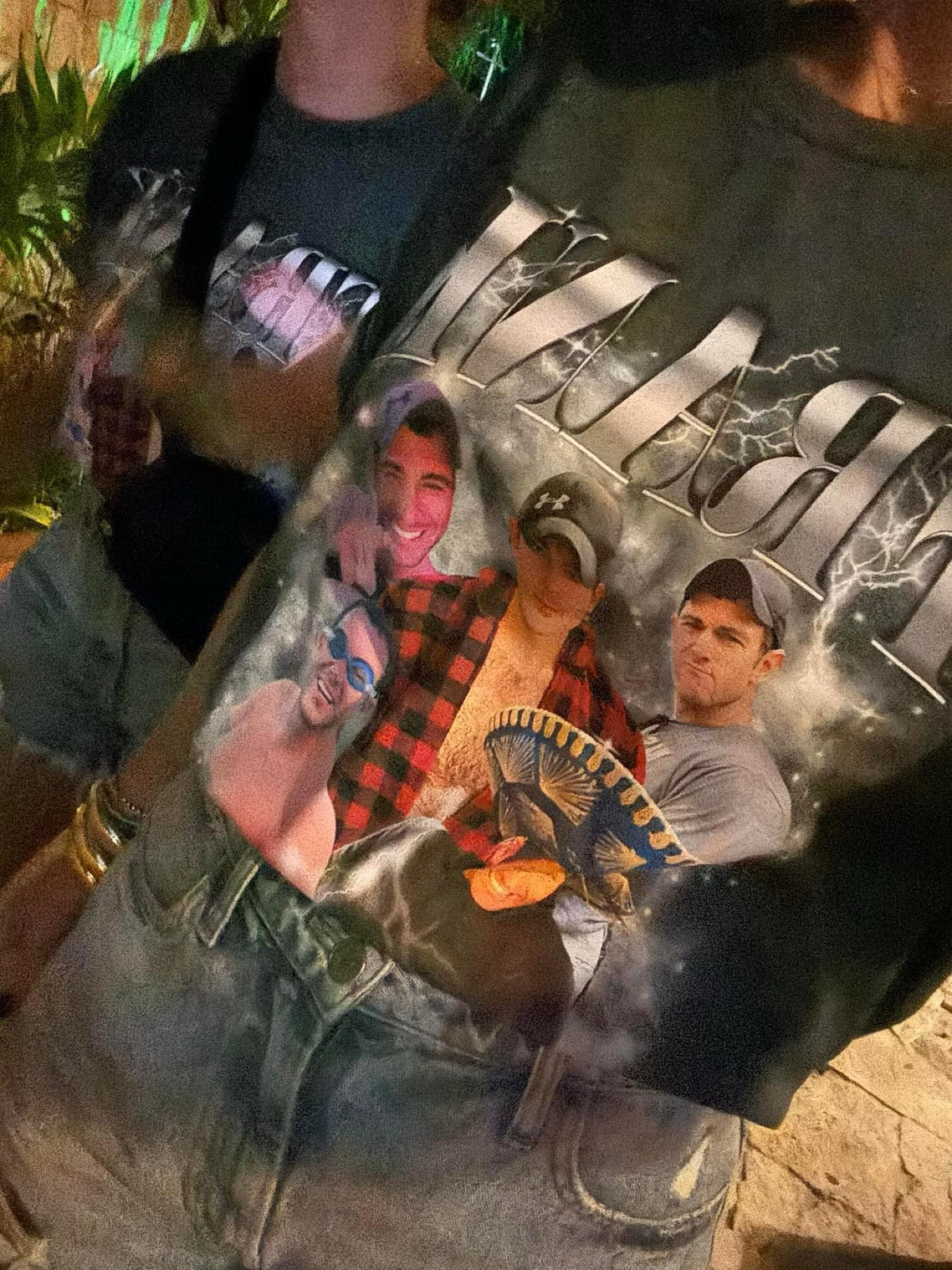 Custom graphic tee | 40th bday tee | oversized tee 


#LTKfindsunder100 #LTKfindsunder50 #LTKstyletip