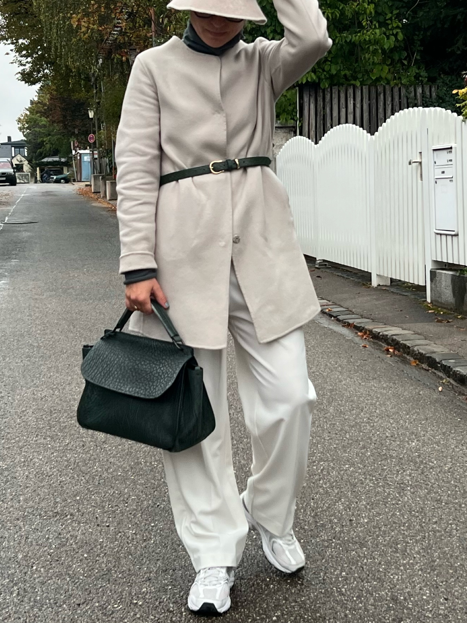 Cashmere Jacket and wide leg trousers for Autumn 

#LTKeurope #LTKstyletip #LTKfindsunder100