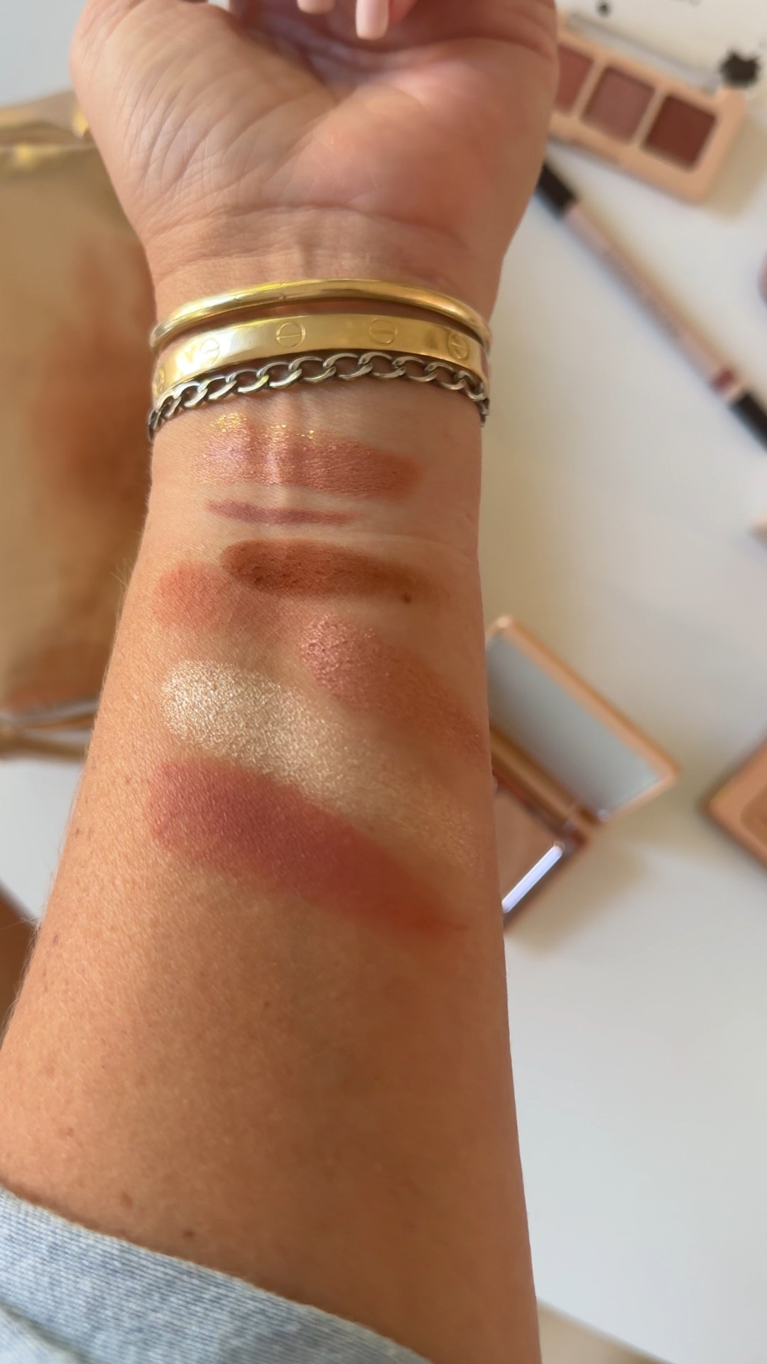 Natasha Denona exceeded my highest expectations with her holiday launches…the My Dream Pouch is selling out fast 🤍✨

#LTKBeauty #LTKHoliday #LTKSaleAlert