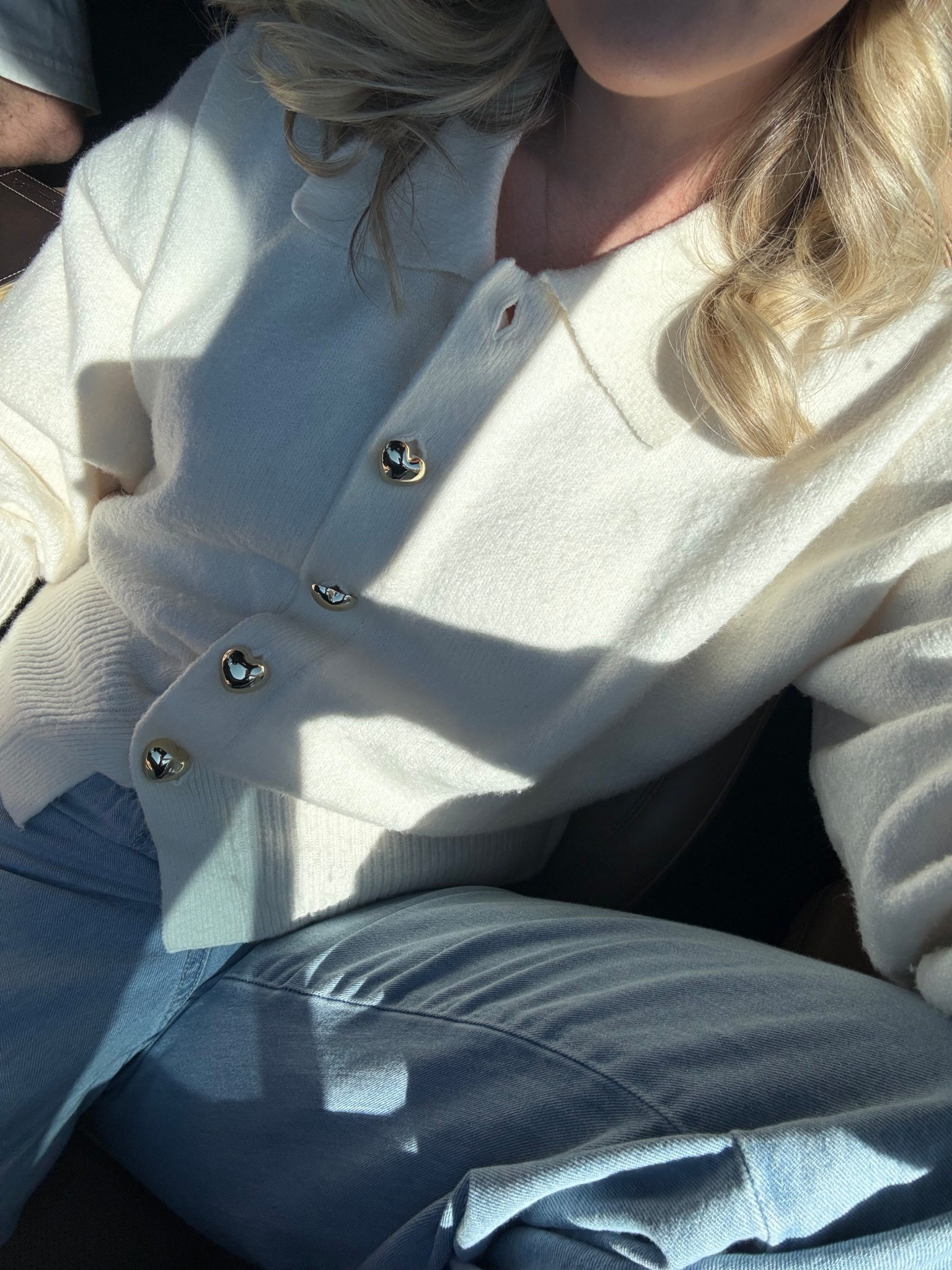 white sweater perfect for vday!! 

#LTKValentine