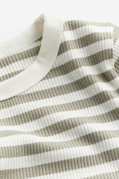 Ribbed jersey top | H&M (UK, MY, IN, SG, PH, TW, HK)