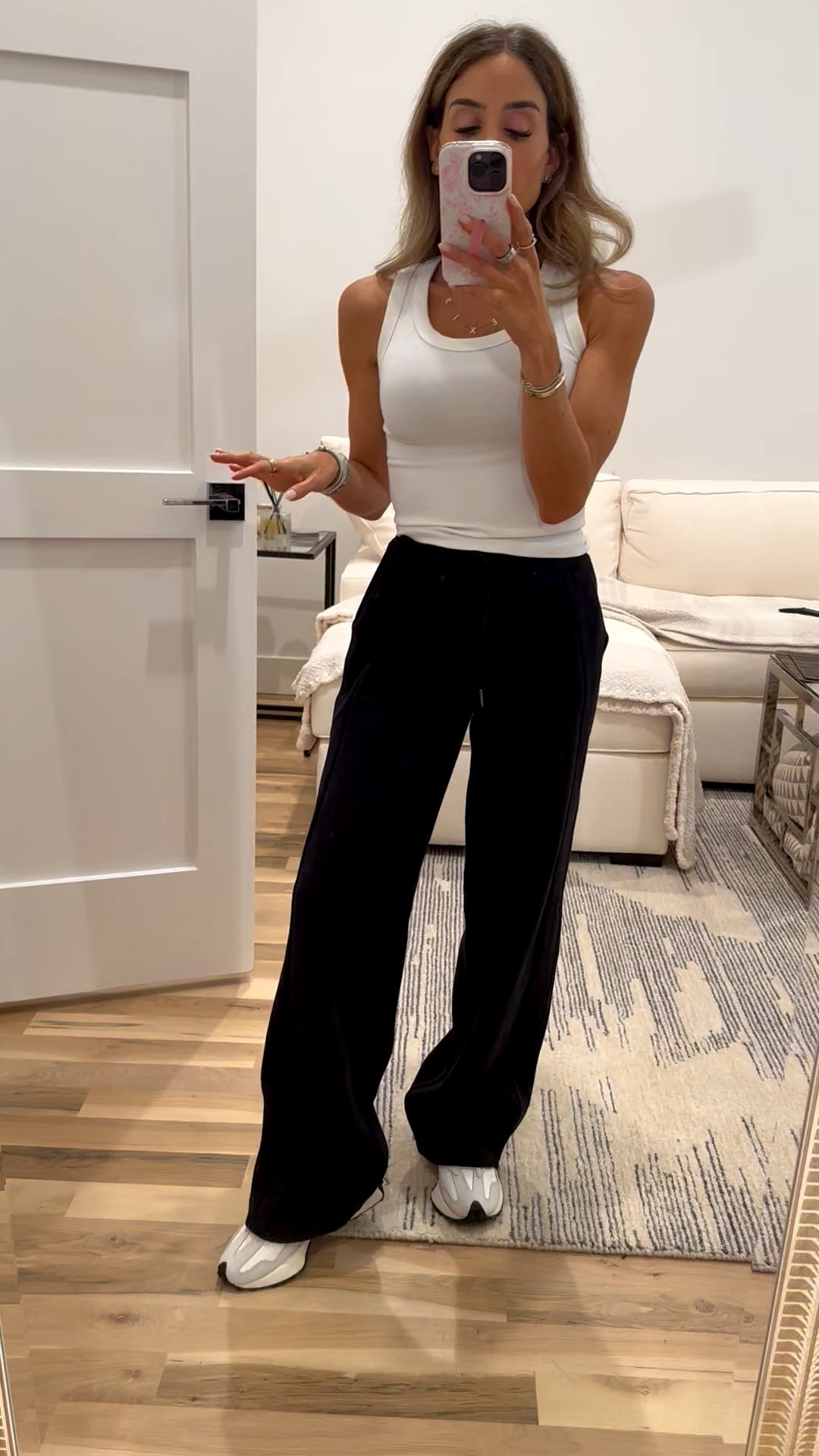 Scuba wide leg black sweatpants back in stock size xxs  

#LTKPetite