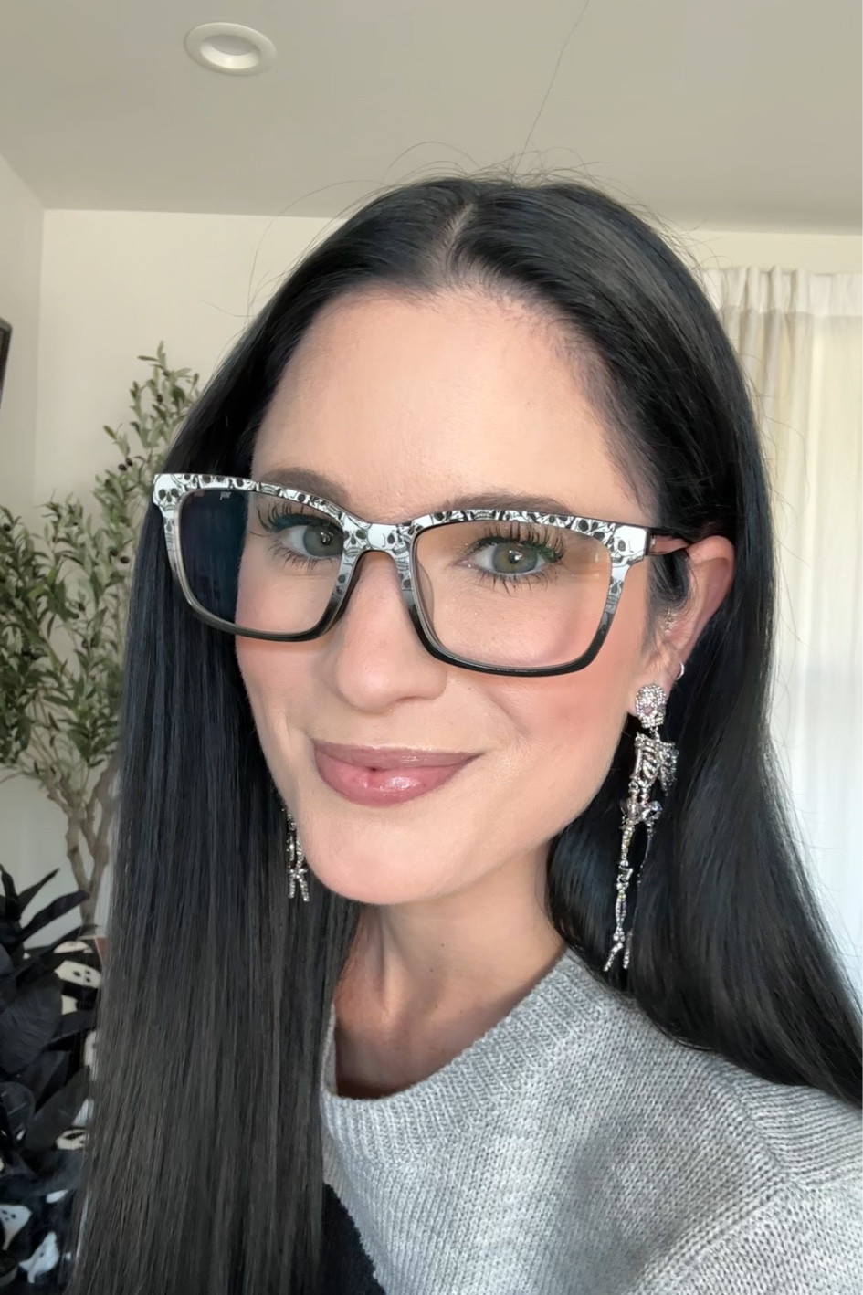You guys!!! I just noticed a couple of my Halloween Pair Eyewear top frames have been restocked this year!! Grab them fast because they do sell out!

Halloween glasses, Halloween accessories, Halloween earrings

#LTKFindsUnder50 #LTKStyleTip #LTKSeasonal