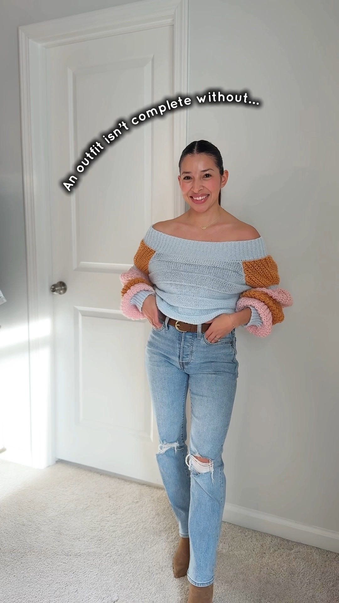 An outfit isn’t complete without these 🤍
Timeless gold Huggies from Ana Luisa, effortless, everyday and elevated.

They have a holiday special: 25% off sitewide plus FREE diamond studs on orders over $175! 