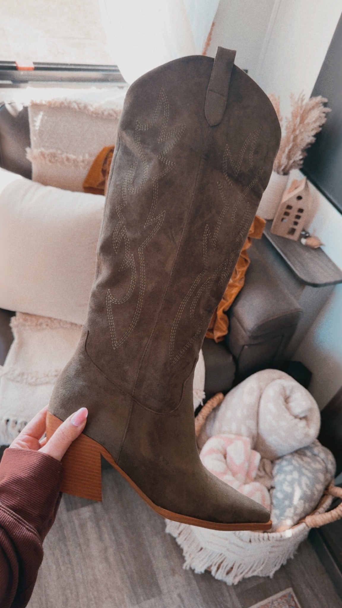 Already had these in another color… And loved them so much I had to grab the green 💚 The fit, the comfort, the quality, they’re that good. Such a fun way to add a little western moment to any outfit 🤠✨ cowgirl boots | western boots | green cowgirl boots | suede cowgirl boots | western style | cowgirl outfit inspo | boho western style | country chic outfit | western fashion | statement boots | green boots outfit | suede boots outfit | spring western outfit | festival outfit inspo | country concert outfit | everyday western style | trendy boots | neutral outfit with pop | boho outfit inspo | western chic look

#LTKootd #LTKSaleAlert #LTKgrwm