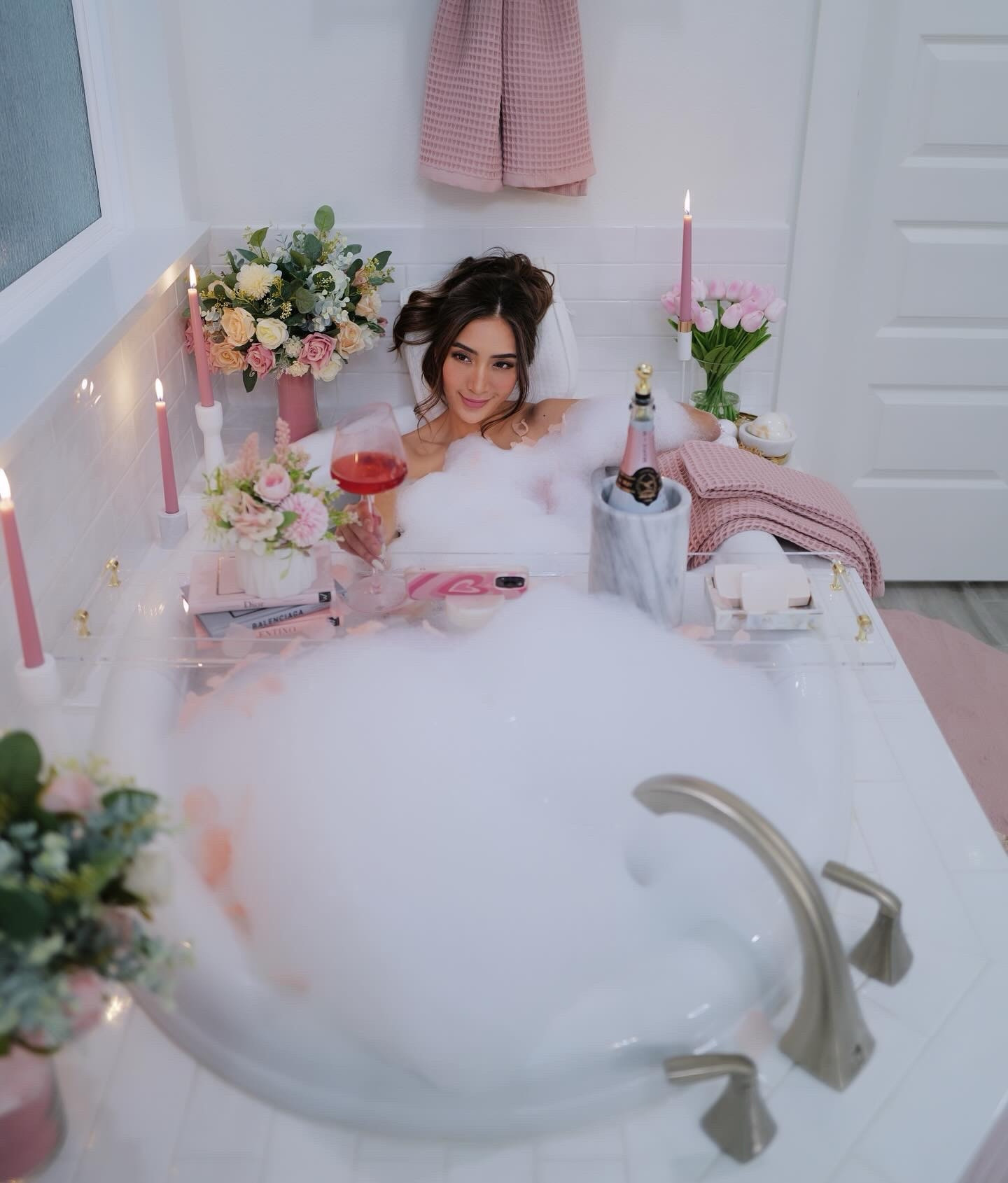💗🧖🏻‍♀️ 🛁 Valentine’s day / birthday self care inspo 🌷🤍🕯️ #AmazonFinds

Self-love is necessary for a functional & successful life, so don’t forget to find times for yourself even when you have a busy schedule. ☺️🫶

#LTKstyletip #LTKhome #LTKSeasonal