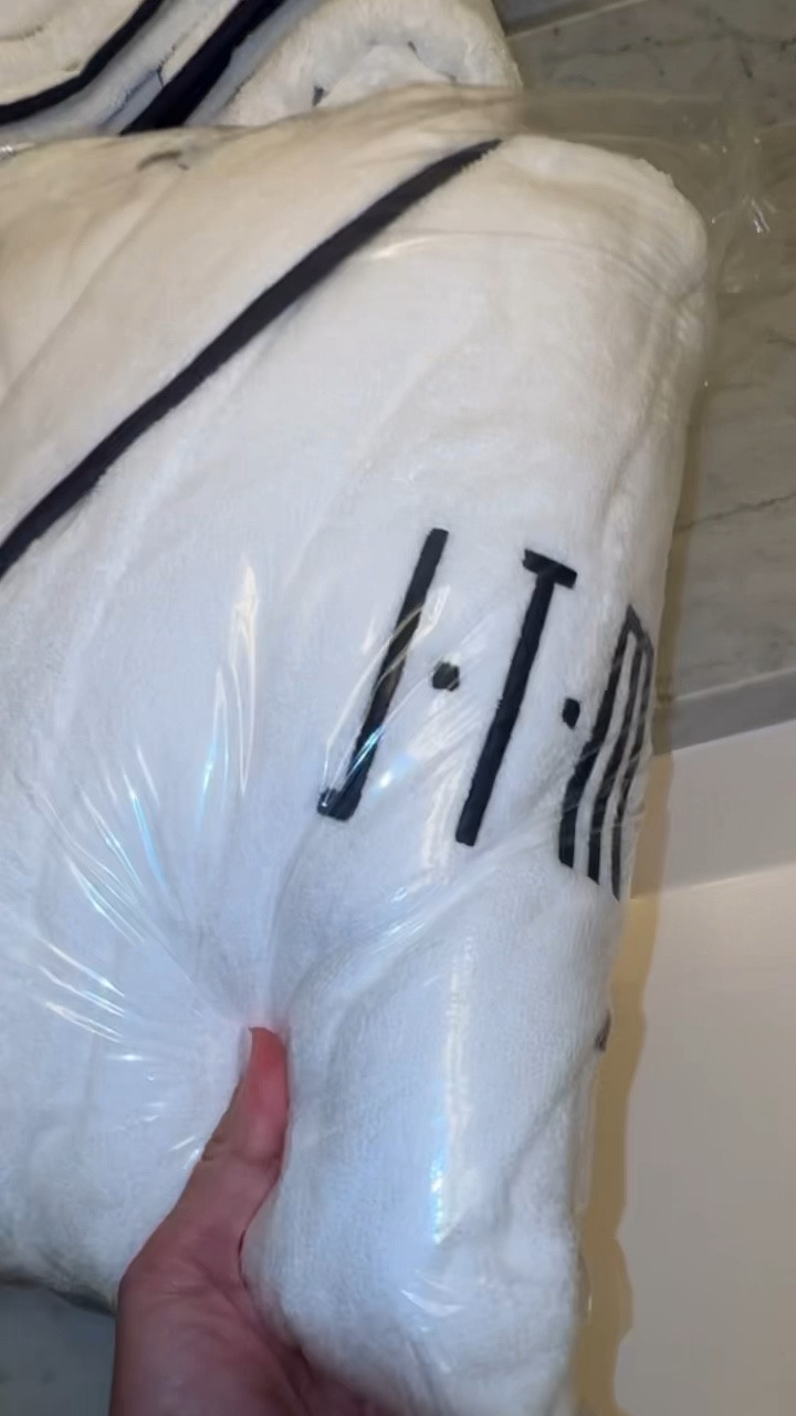 The Weezie robe makes the perfect gift! So soft and cute! Tons of colors options too! 

#LTKHome #LTKStyleTip