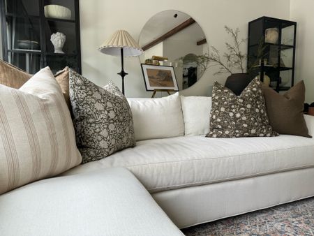 Shop our pillows! 

Pillow combo , throw pillows , spring decor .



#LTKhome #LTKSeasonal