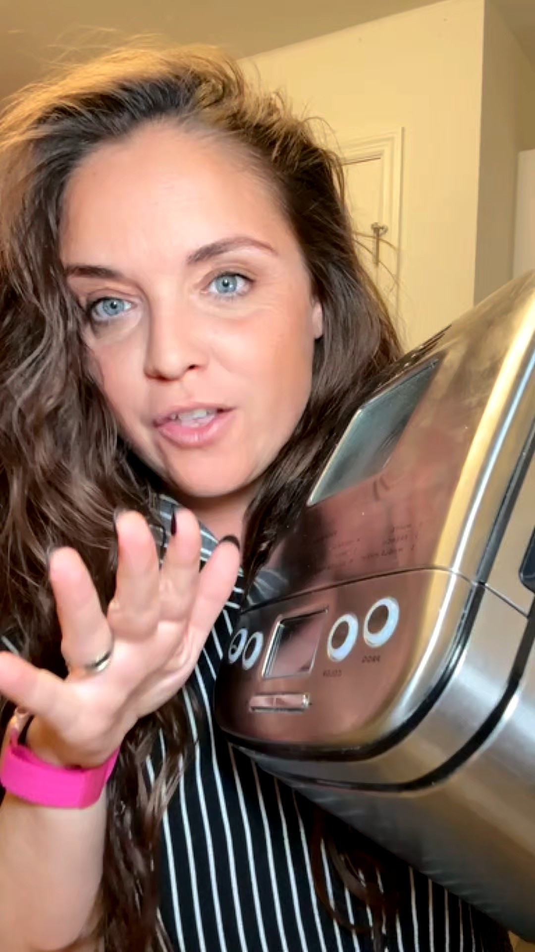 Day 1 of 365 Bread Machine Recipes 🍞

This cranberry breakfast bread was made on the cake setting — no kneading, no stress, just load it up and let the bread machine do the work. This is why I love having one on busy weeks… fresh, homemade bread without hovering in the kitchen.

Linking the bread machine I use here 🤍
Simple routines. Cozy results. Real life friendly.

#BreadMachine
#EasyBaking
#HomemadeBread
#BreakfastBread
#KitchenMustHaves
#CozyCooking
#SimpleLiving