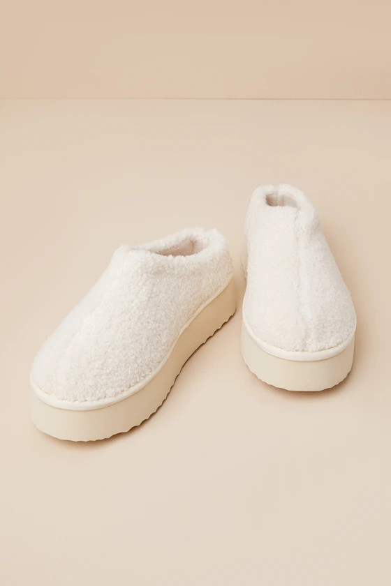 Lowkey Ivory Faux Fur Flatform Slippers | Lulus
