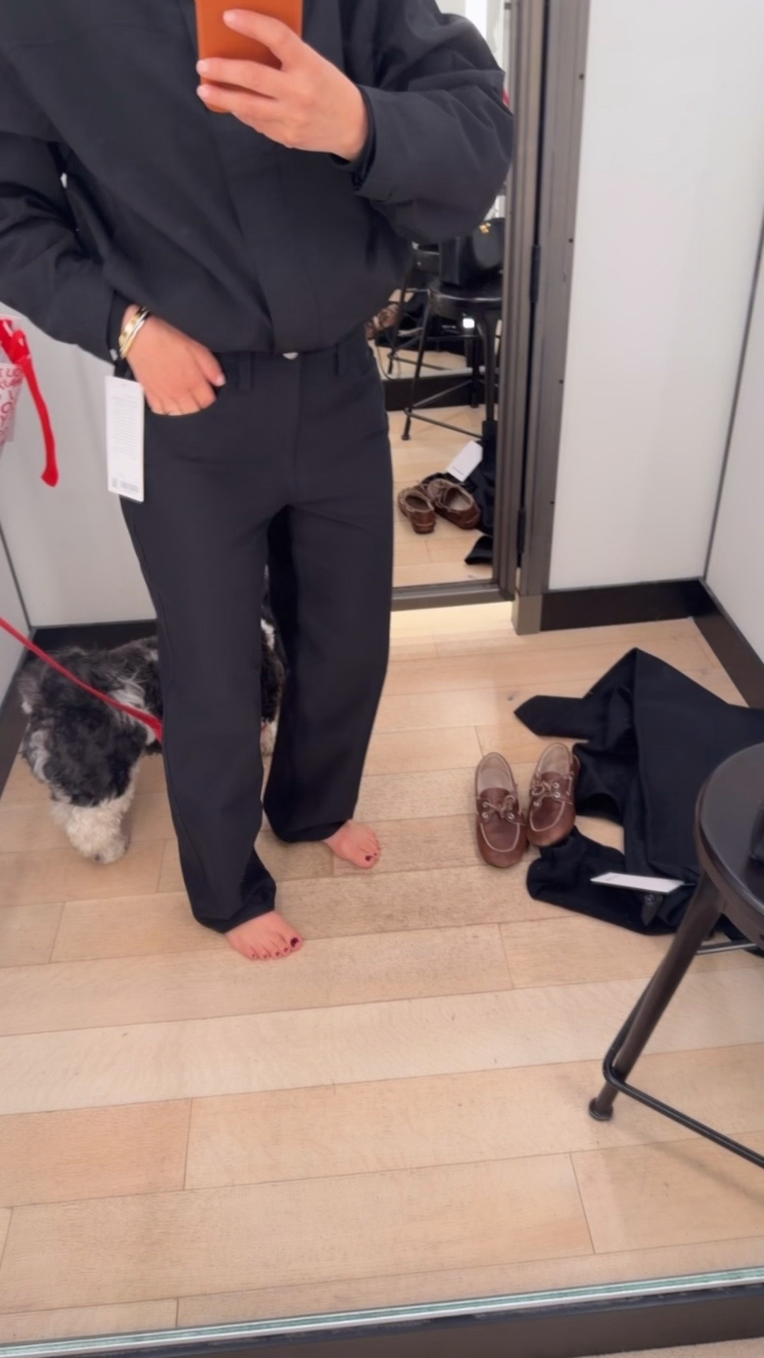 These new trill pants have the perfect amount of stretch & cone in different lengths! *I'm 5'2 wearing 29 length

These tees are great on I bought small 