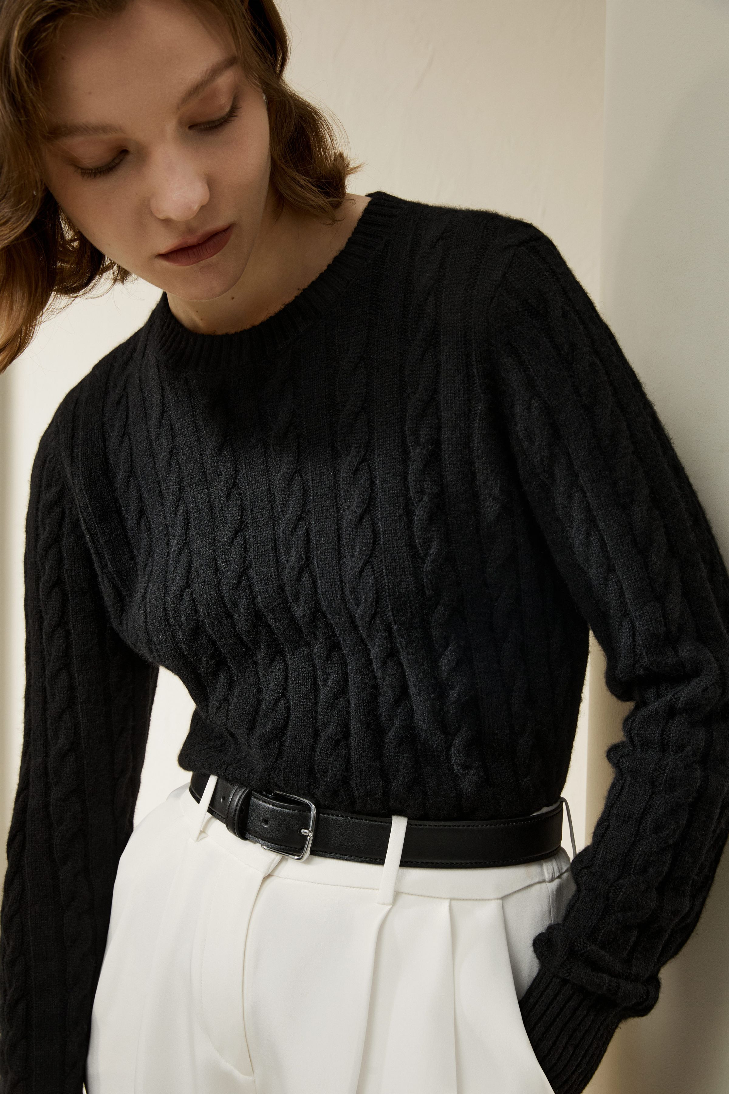 Classic Cable Knit Sweater with Ribbed Edges | LILYSILK