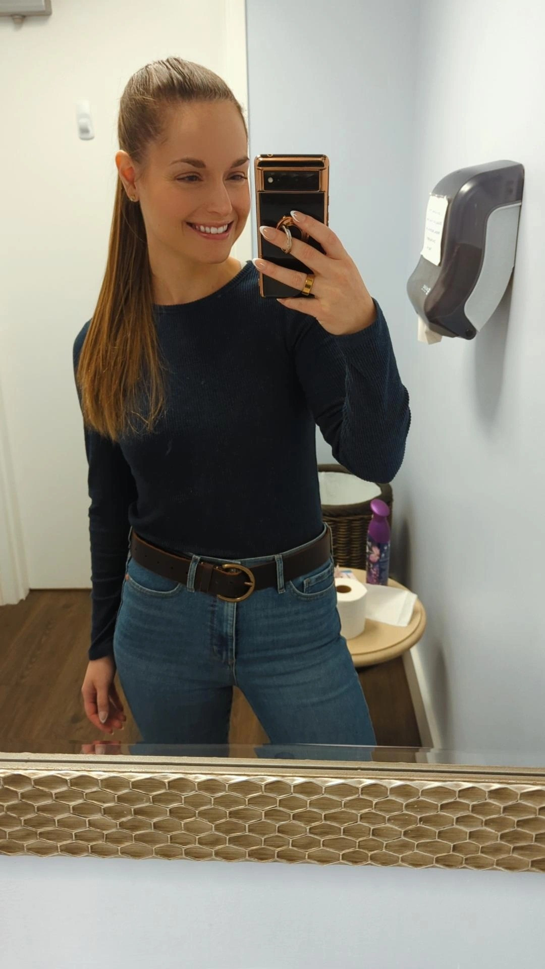 Simple navy and jeans look 

#LTKFindsUnder100 #LTKStyleTip